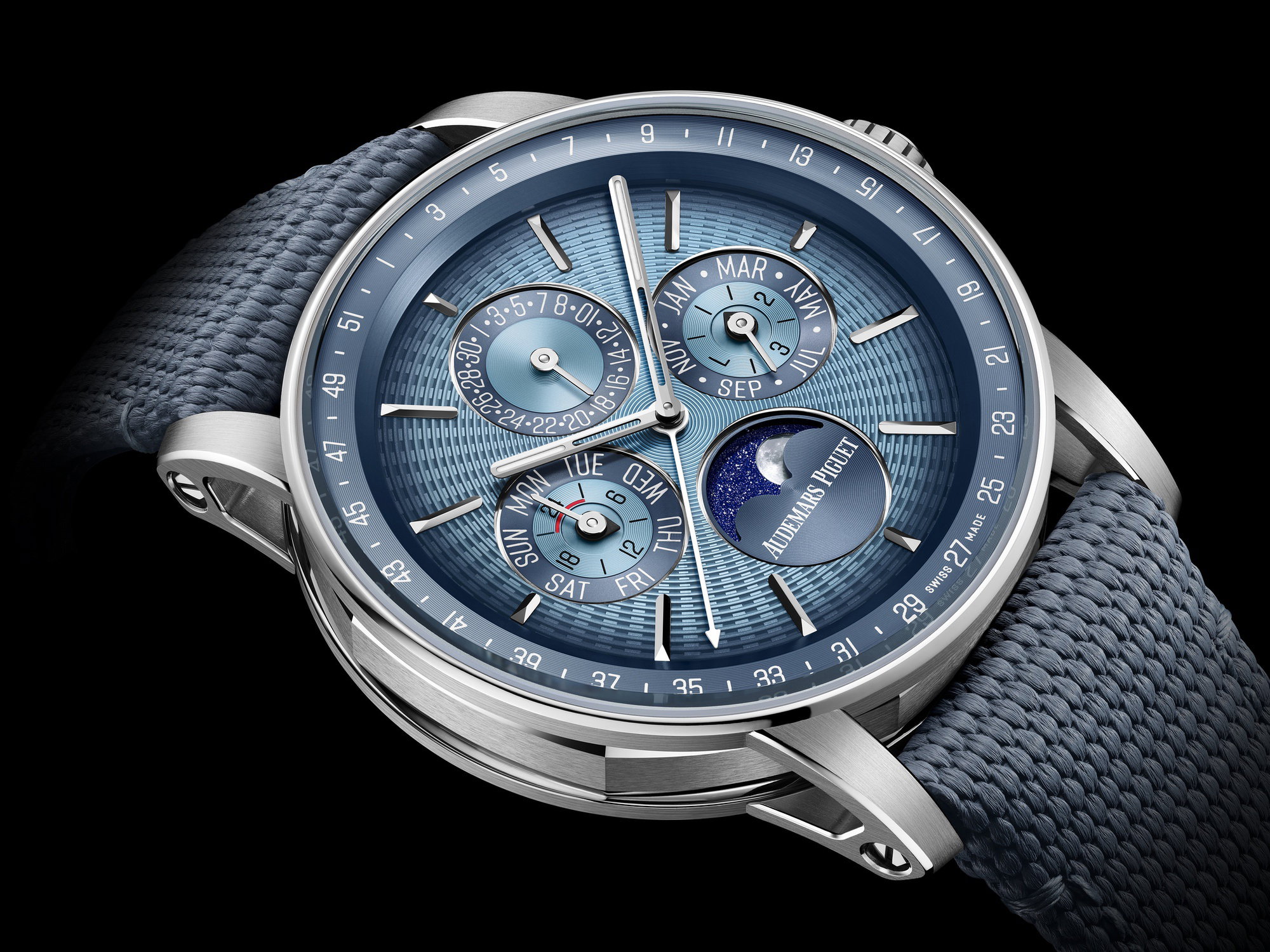 Code 11.59 by Audemars Piguet Selfwinding Perpetual Calendar 41 — view 2
