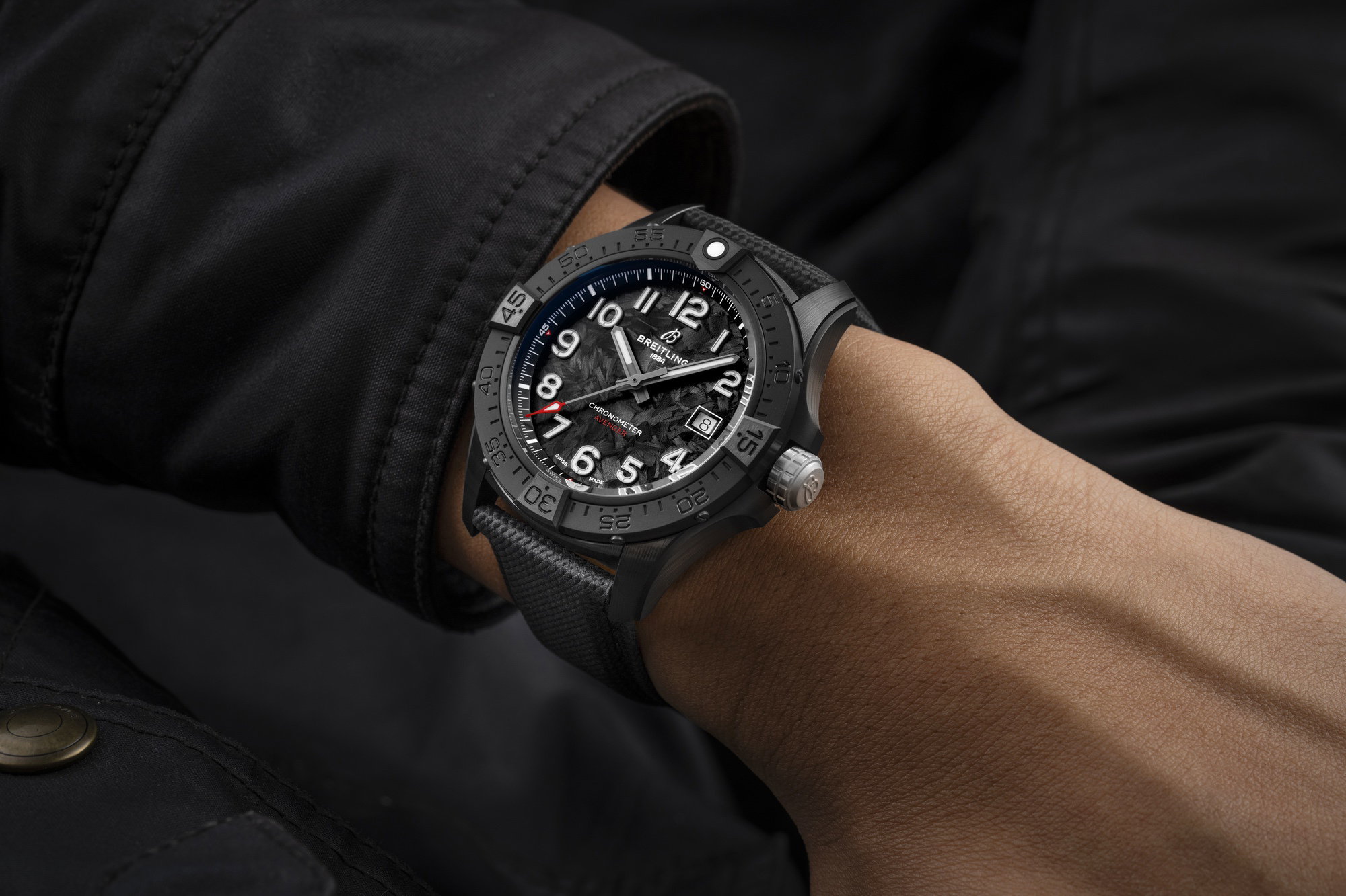 Avenger Automatic 42 Night Misssion — view 3