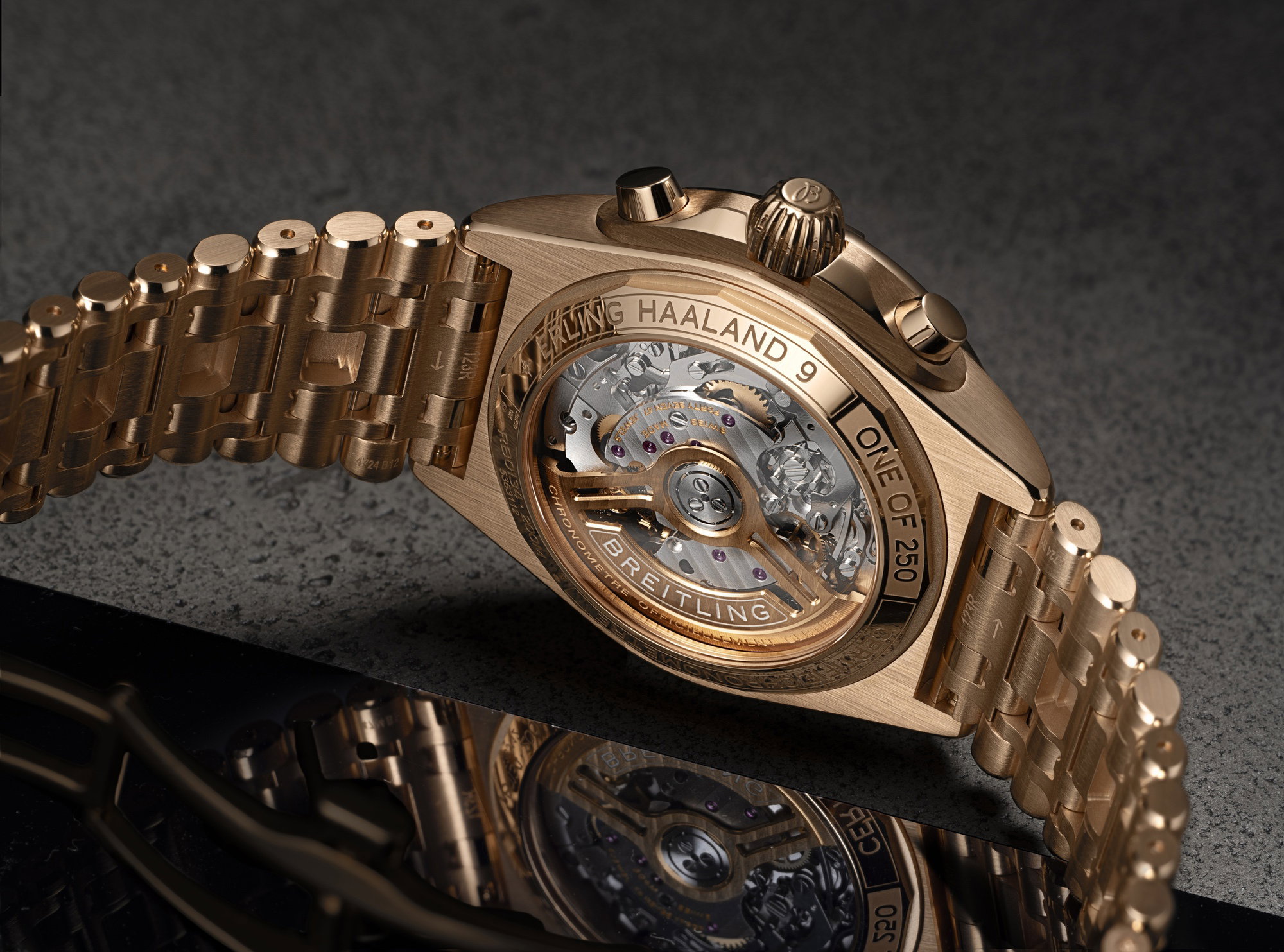 Chronomat B01 42 Erling Haaland — view 6