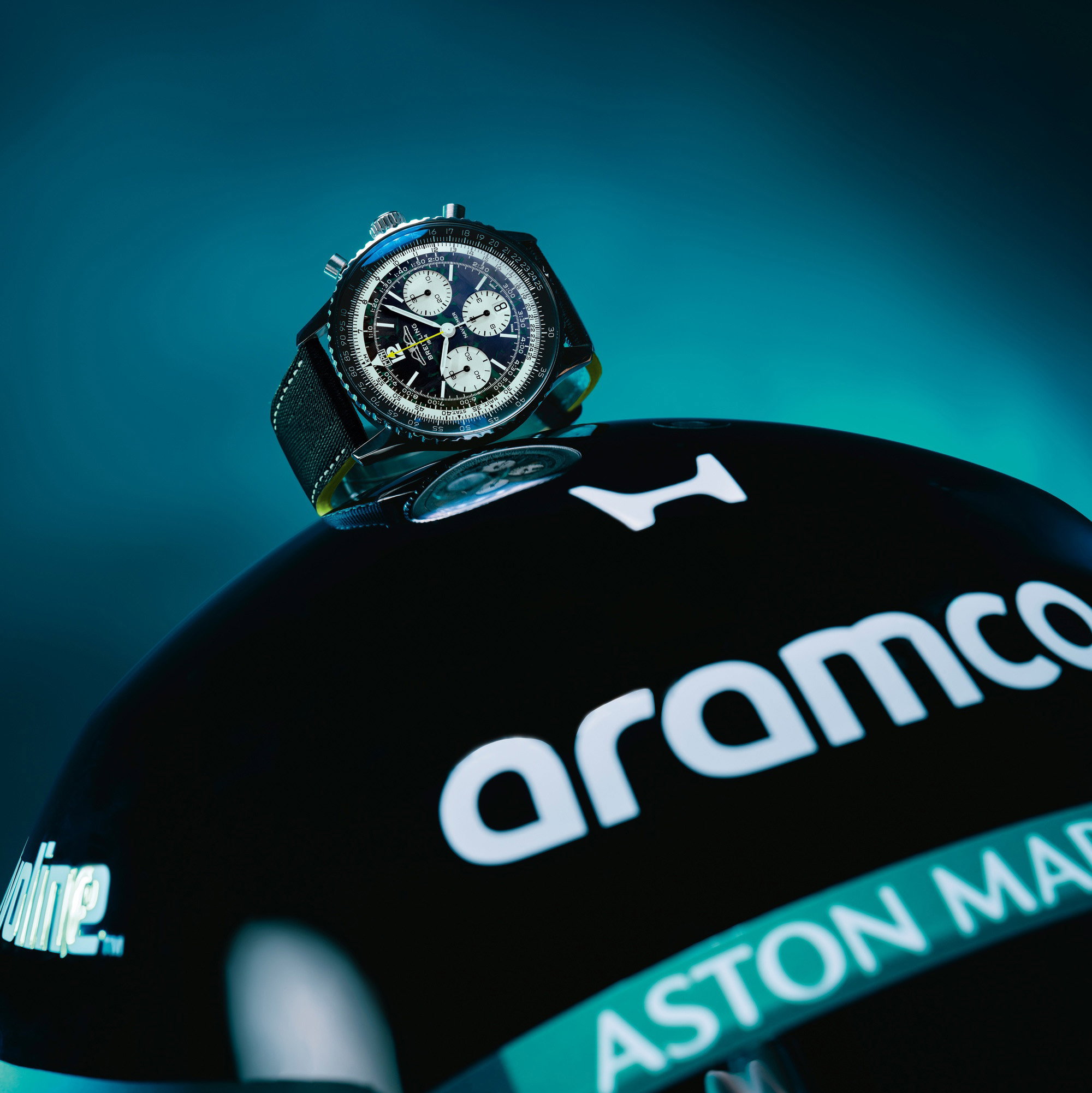 Navitimer B01 Chronograph 43 Aston Martin Aramco Formula One Team — view 9