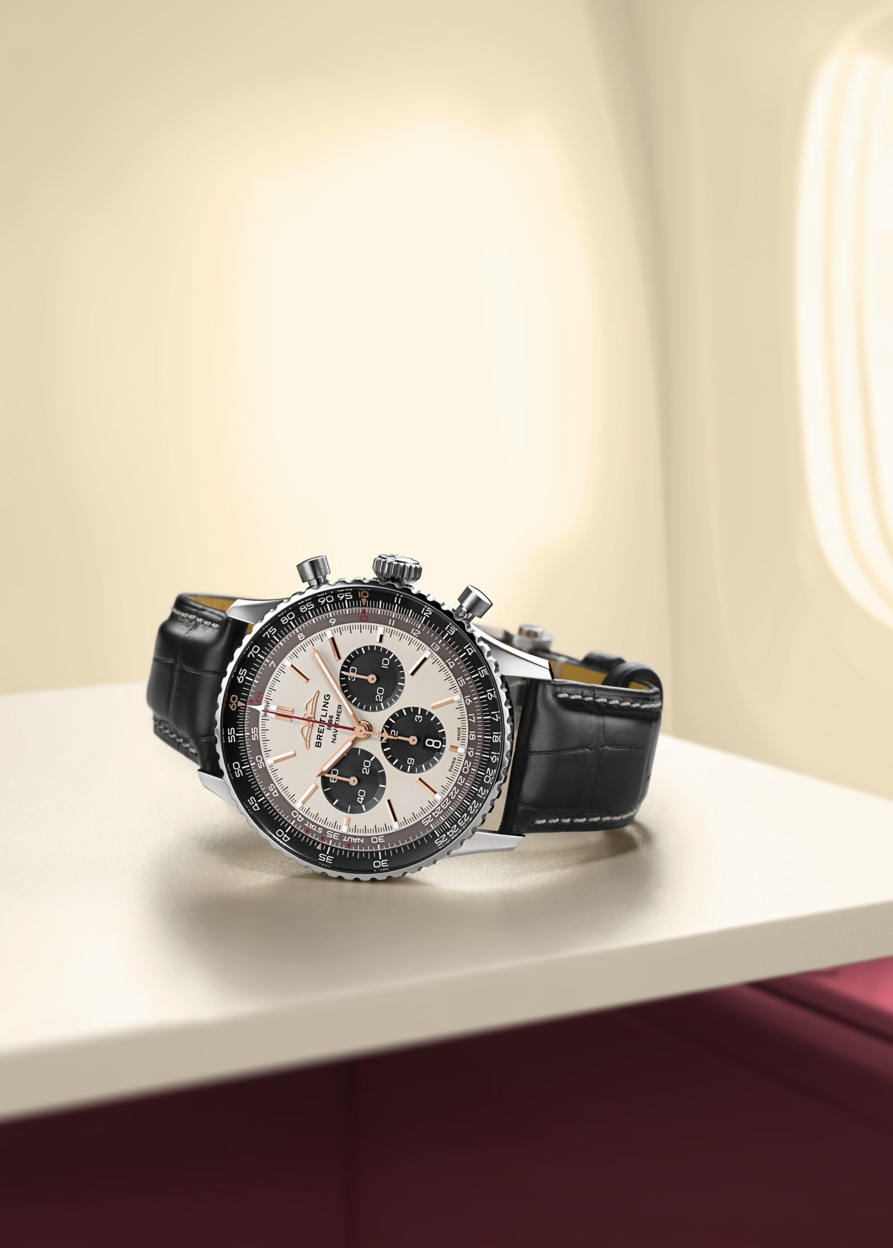 Navitimer B01 Swiss Limited Edition — view 3