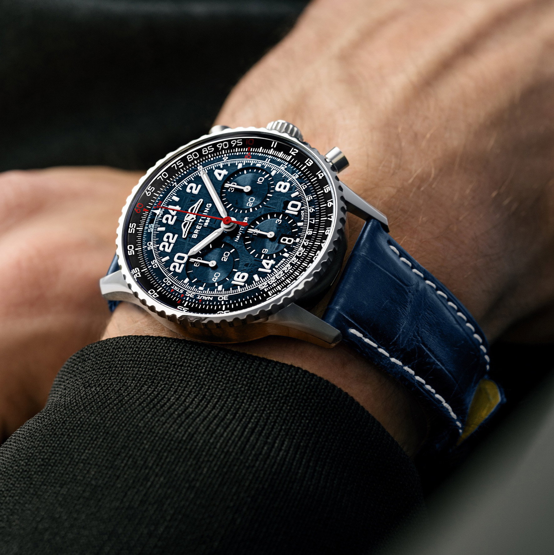 Navitimer B02 Chronograph 41 Cosmonaute Artemis II — view 6