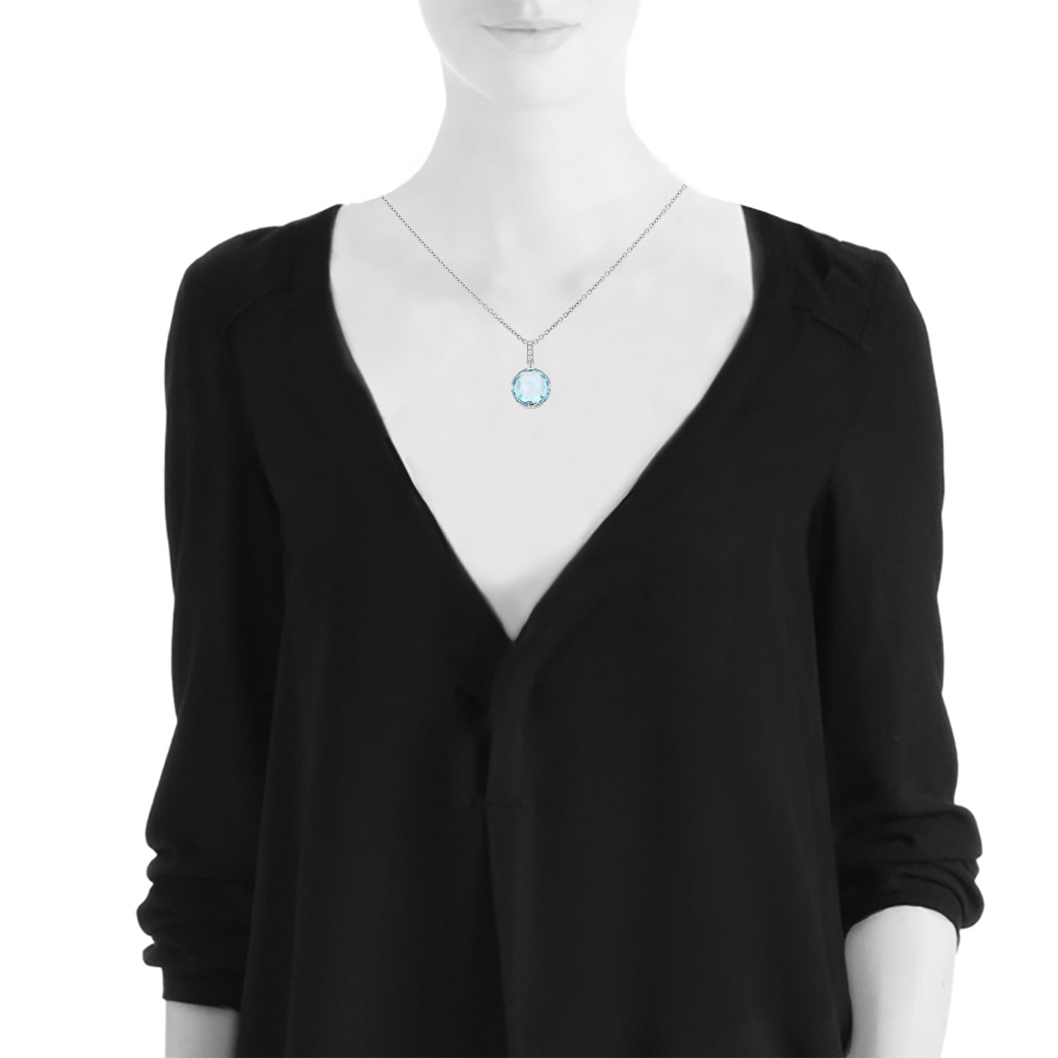 Bulgari Parentesi Cocktail necklace in white gold, topaz and diamonds — view 3