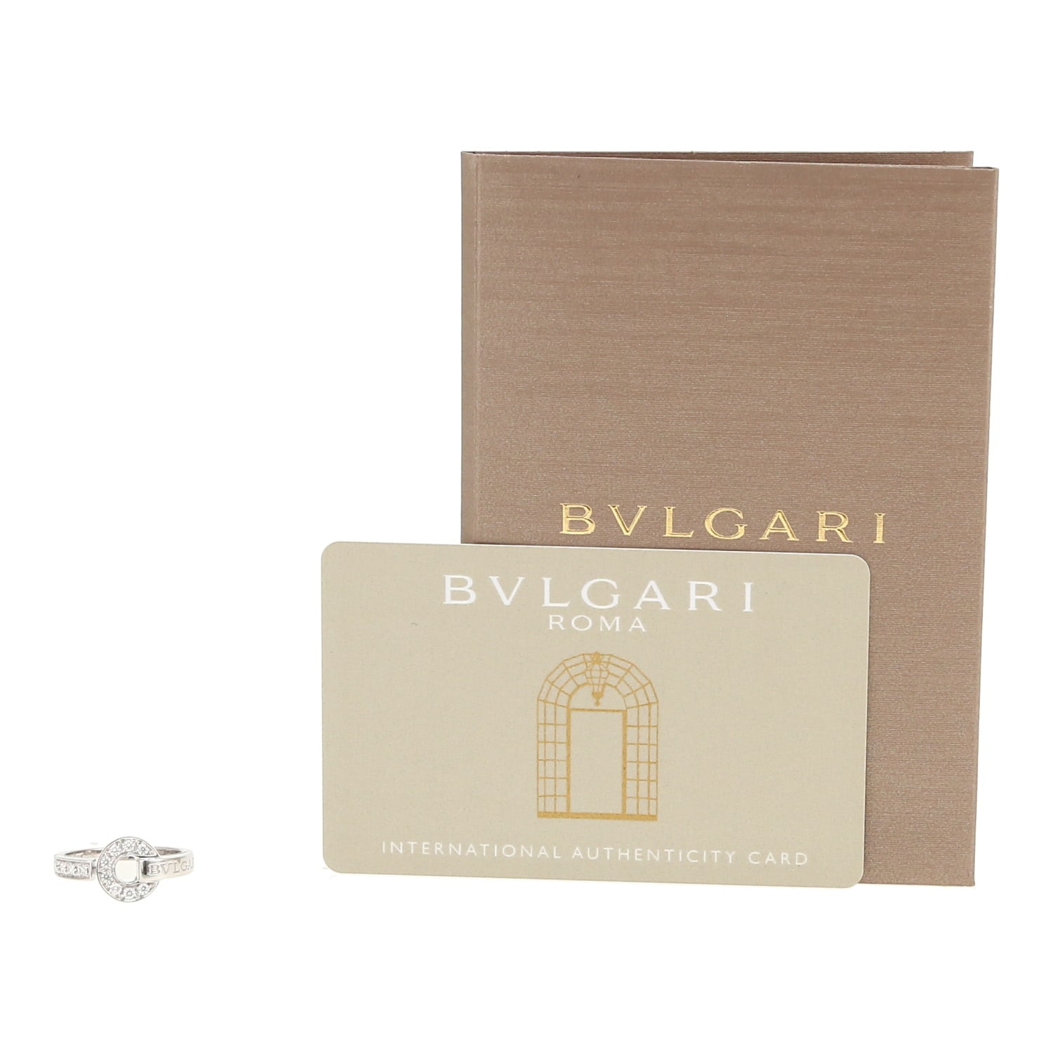 Twisted Bulgari Bulgari Bulgari ring in white gold and diamonds — view 3