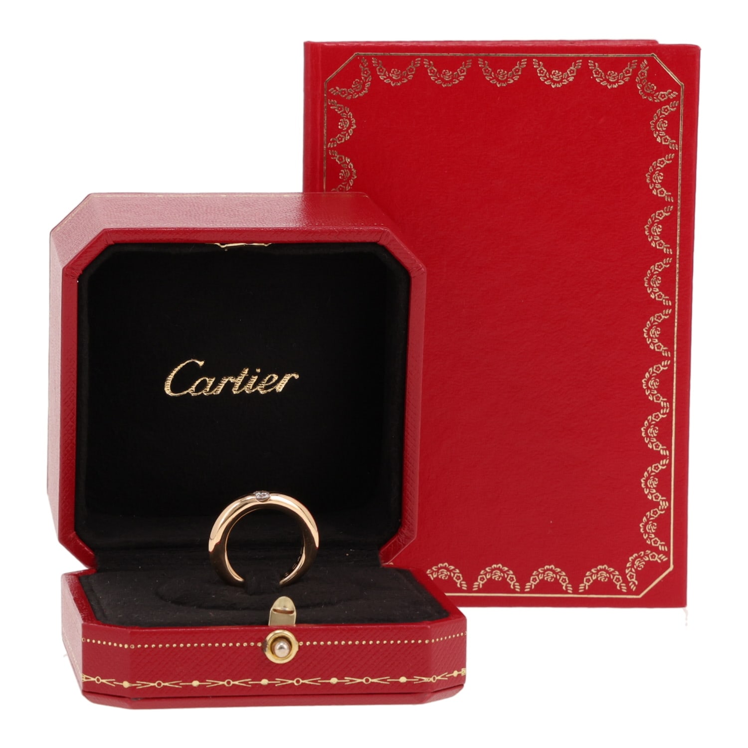 Cartier Ellipse ring in yellow gold and diamond — view 3