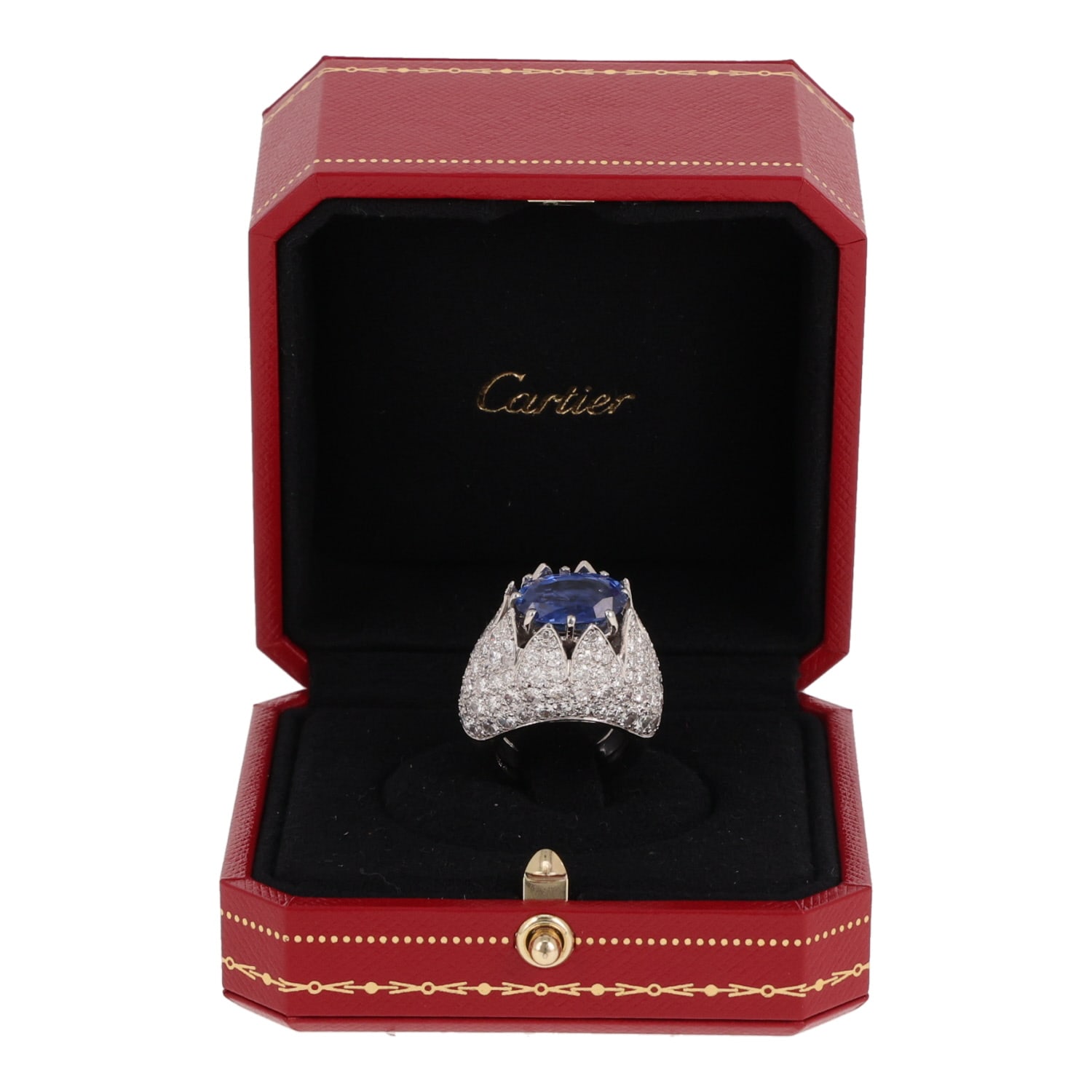 Cartier setting ring in platinum, diamonds and Ceylan sapphire — view 3