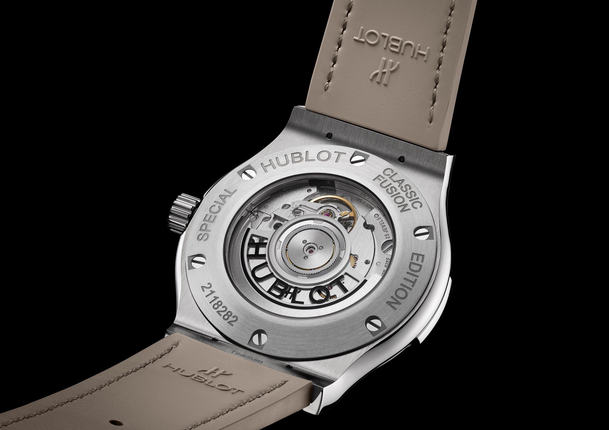 Classic Fusion Titanium Essential Taupe — view 5