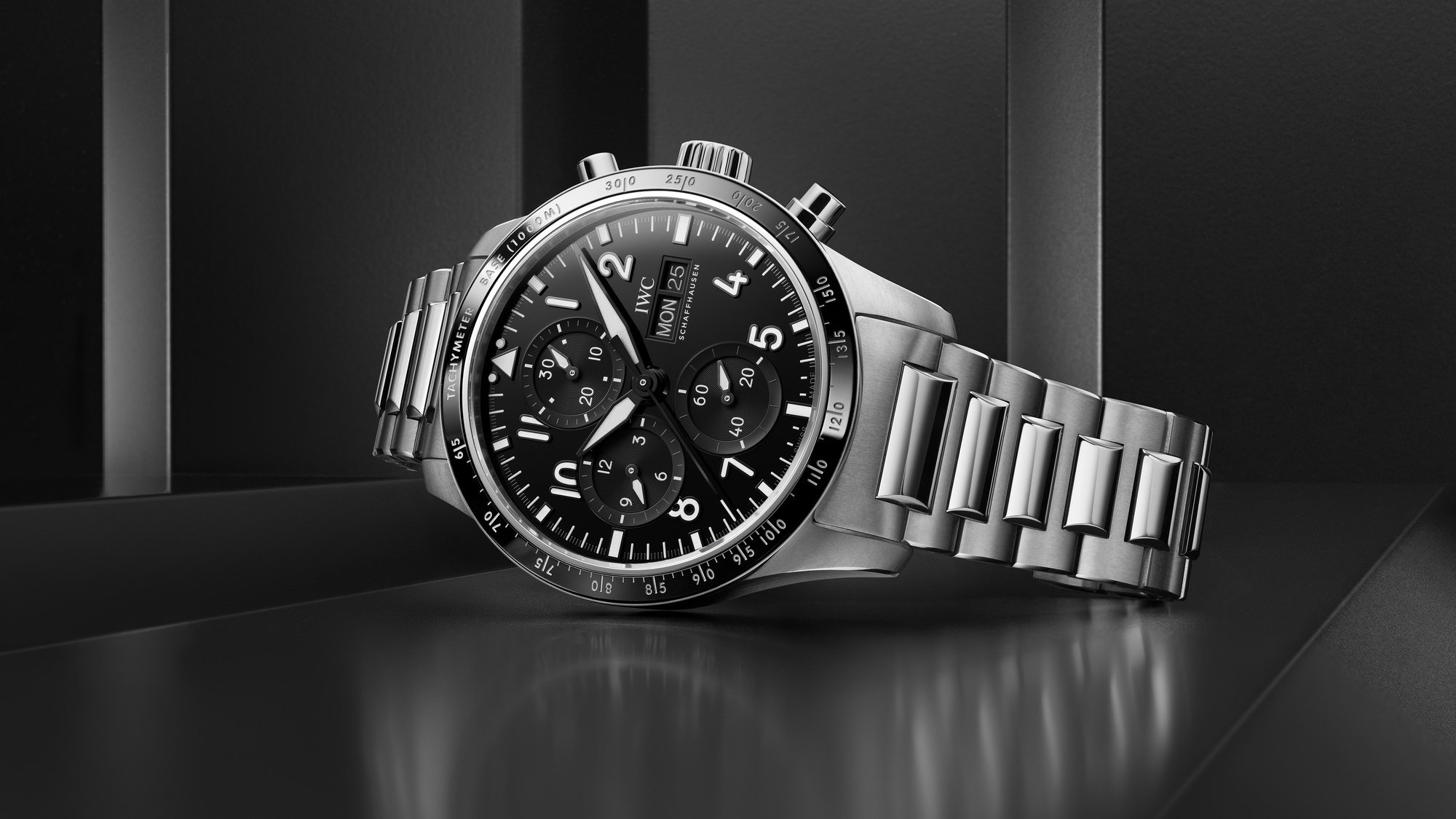 Pilot's Watch Performance Chronograph 41 AMG — view 6