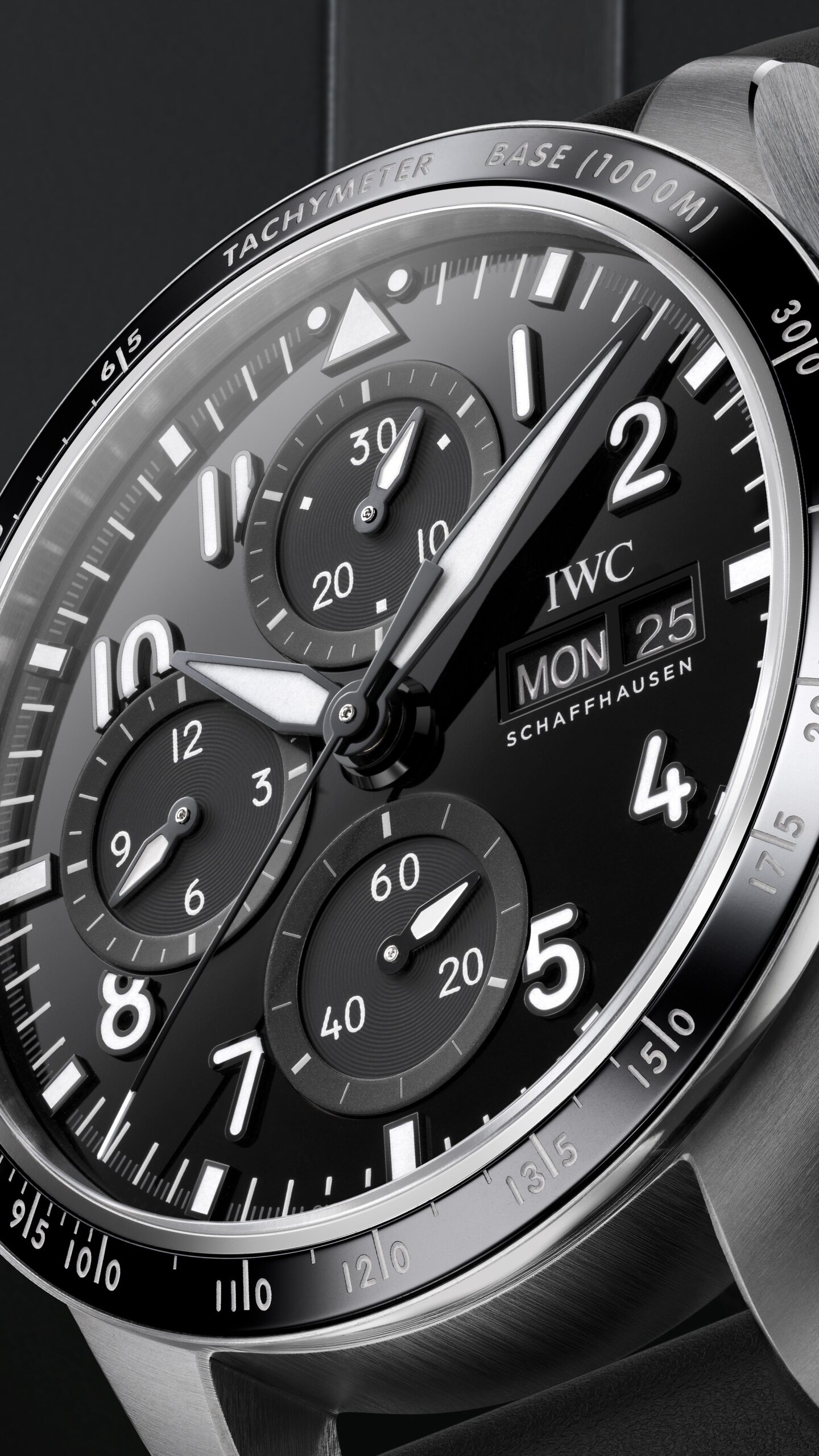 Pilot's Watch Performance Chronograph 41 AMG — view 6