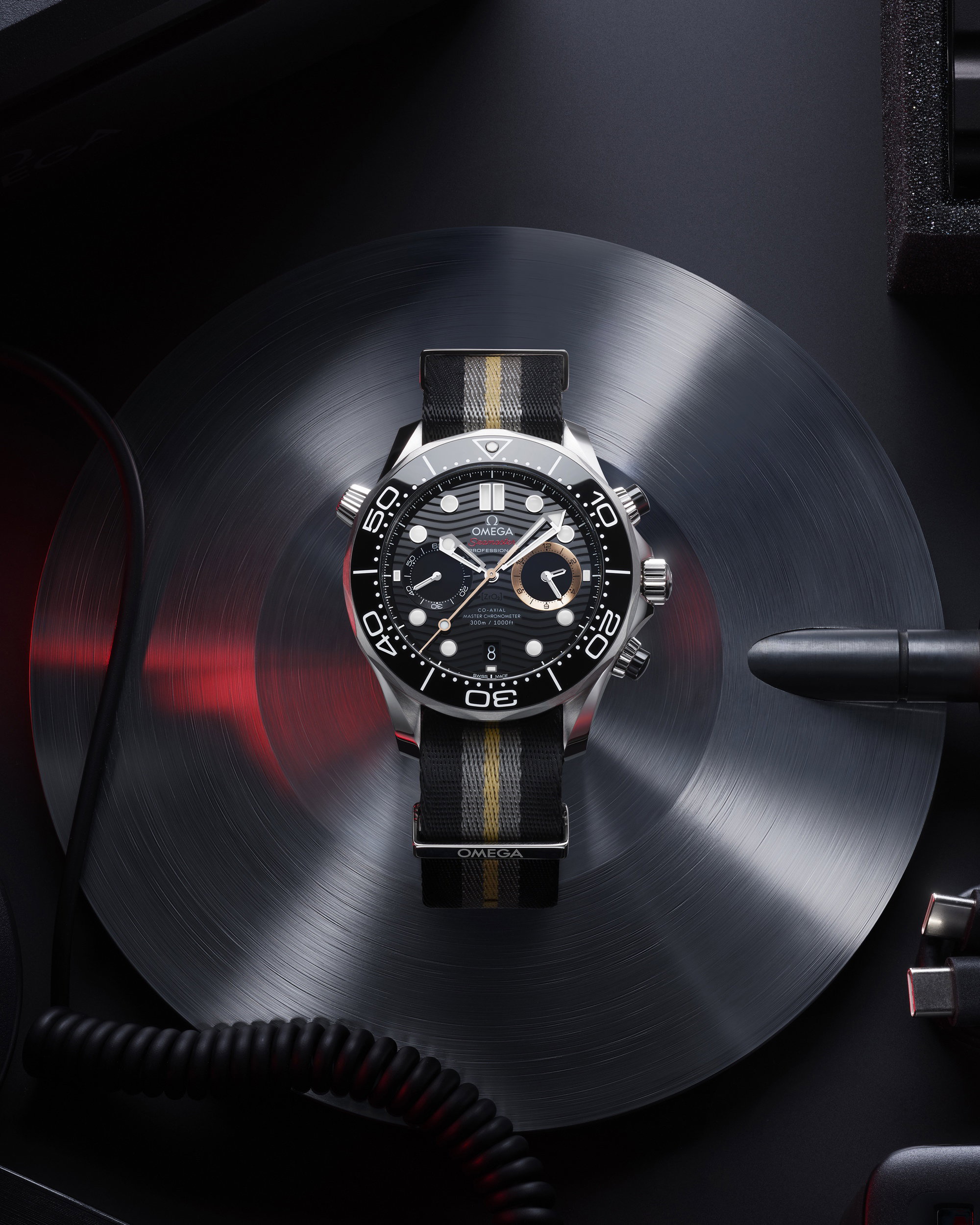 Seamaster Diver 300  007 First Light — view 4