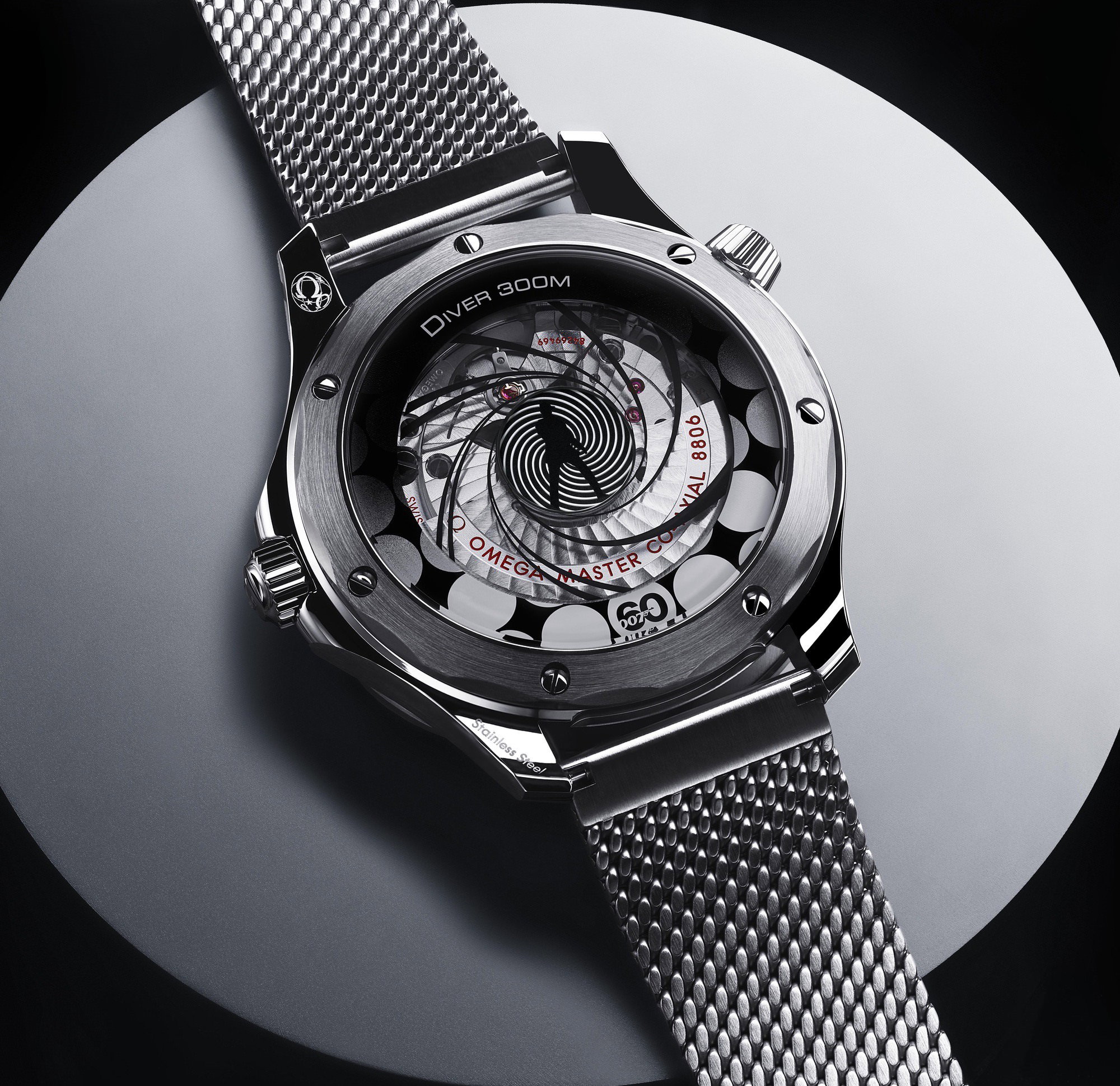 Seamaster Diver 300M  60 Years of James Bond — view 4