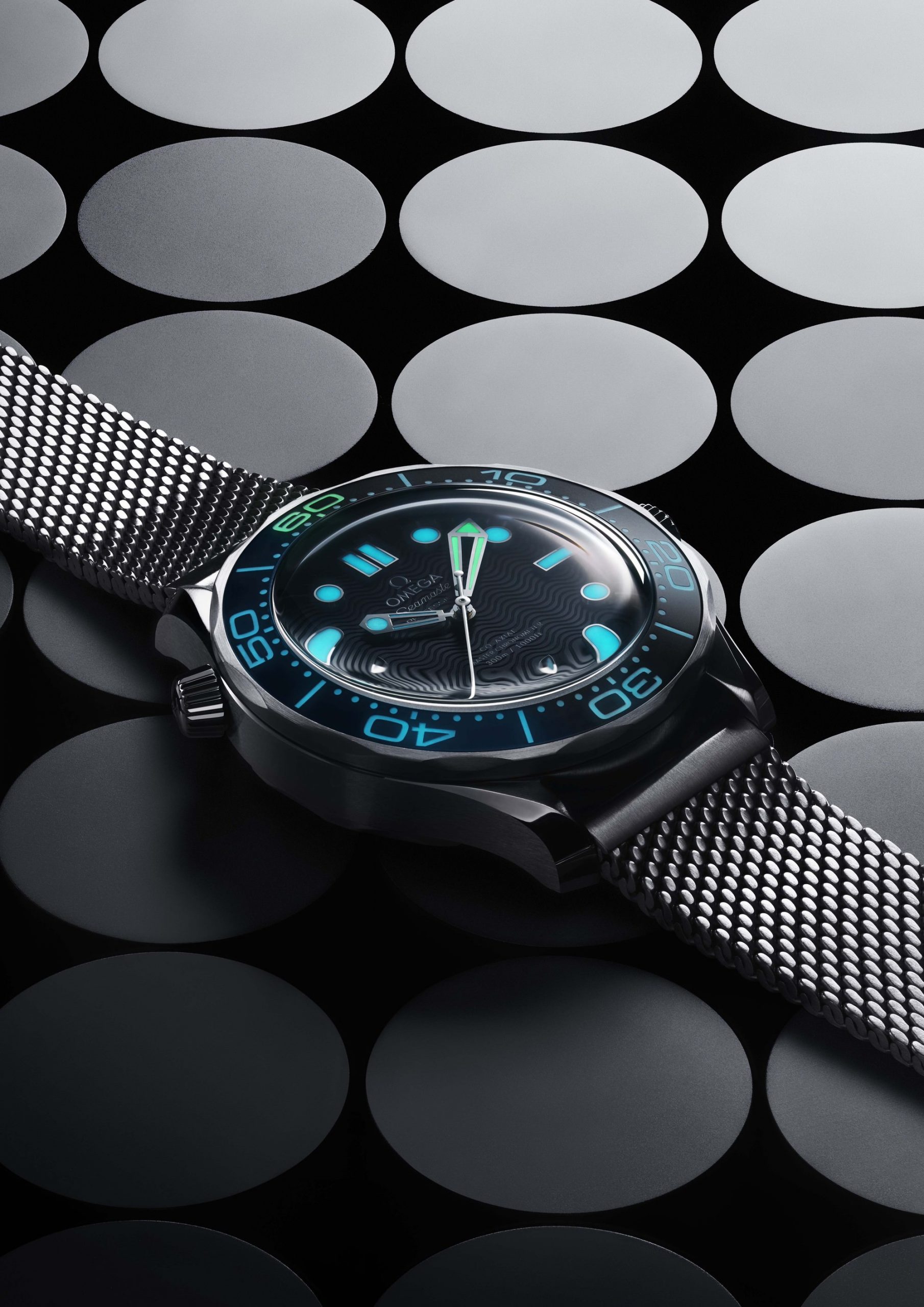 Seamaster Diver 300M  60 Years of James Bond — view 6