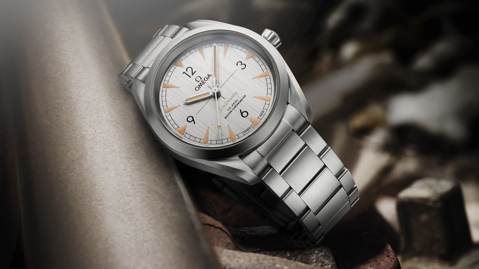 Seamaster Railmaster — view 3