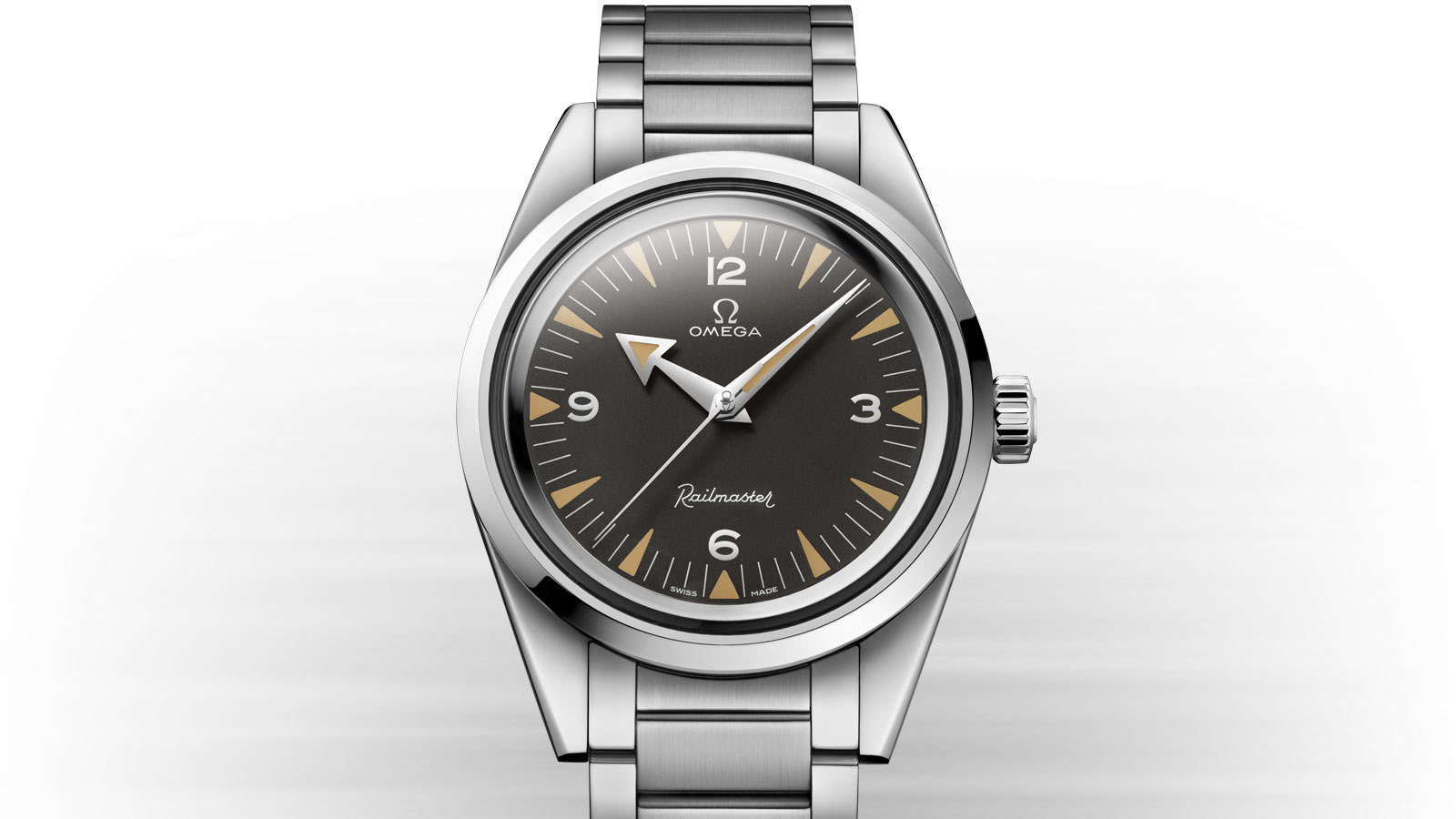 Seamaster Railmaster  The 1957 Trilogy — view 3