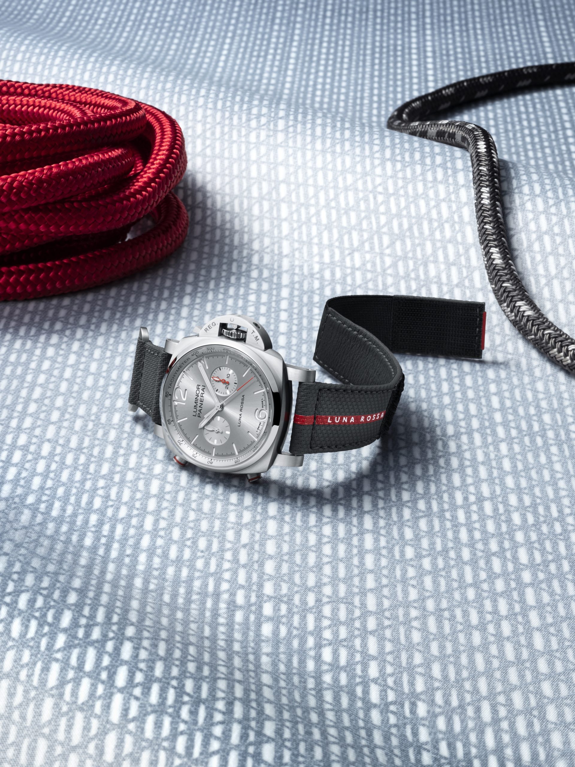 Luminor Luna Rossa Chrono — view 2