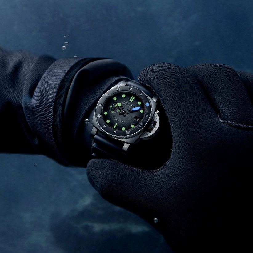 Submersible 44 Navy SEALs — view 2
