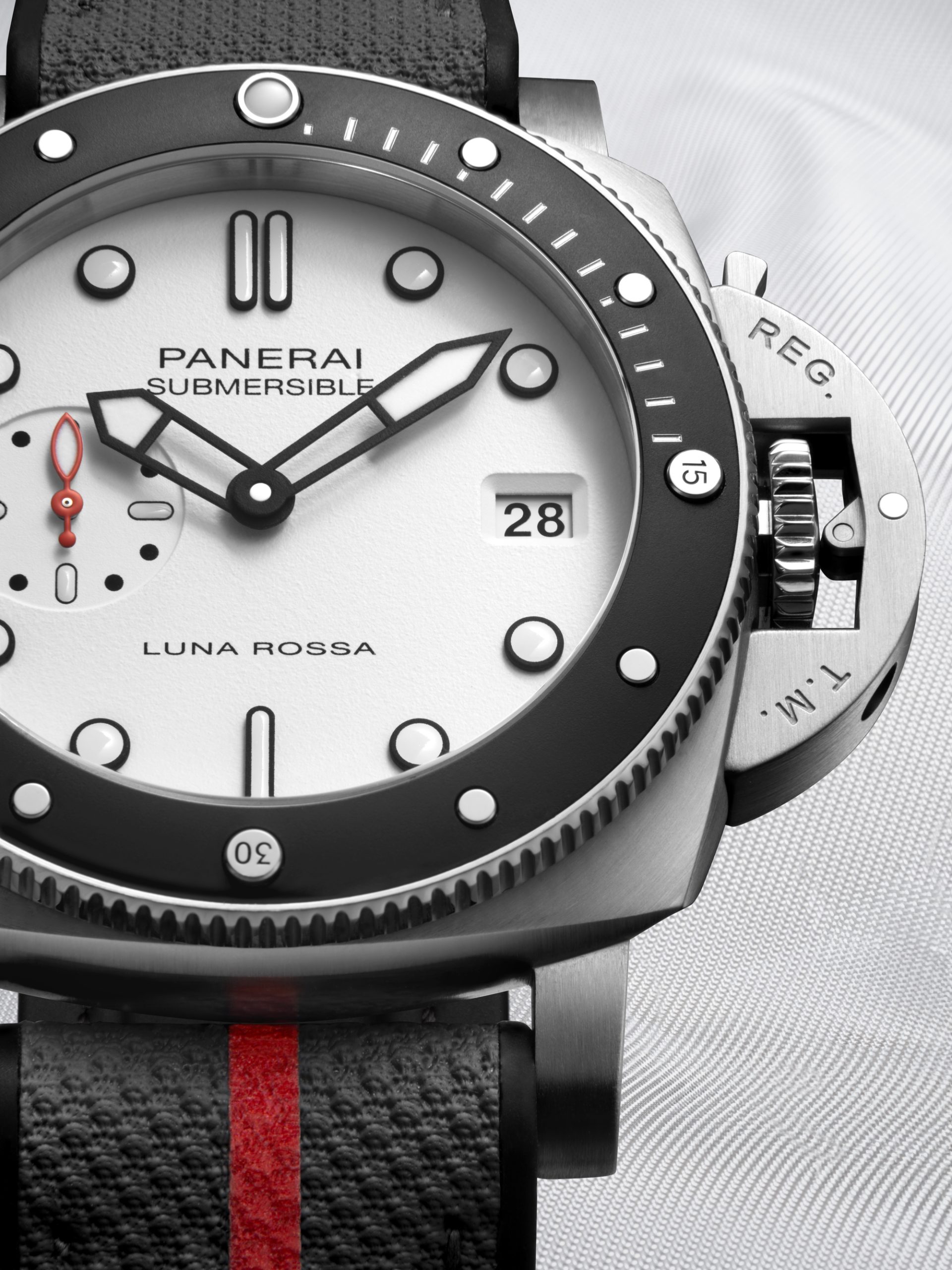 Submersible Luna Rossa — view 6