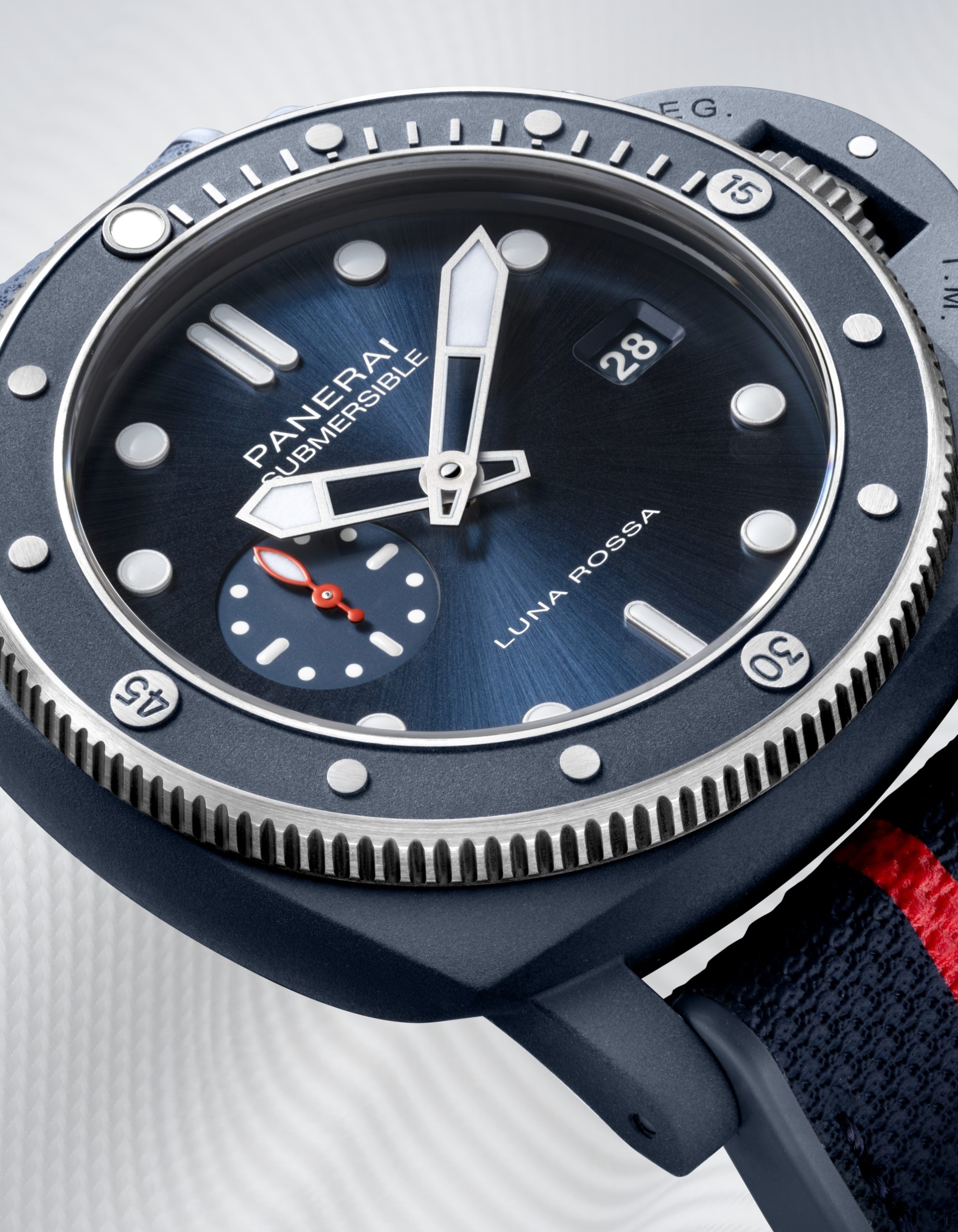 Submersible QuarantaQuattro Luna Rossa Ti-Ceramitech — view 7