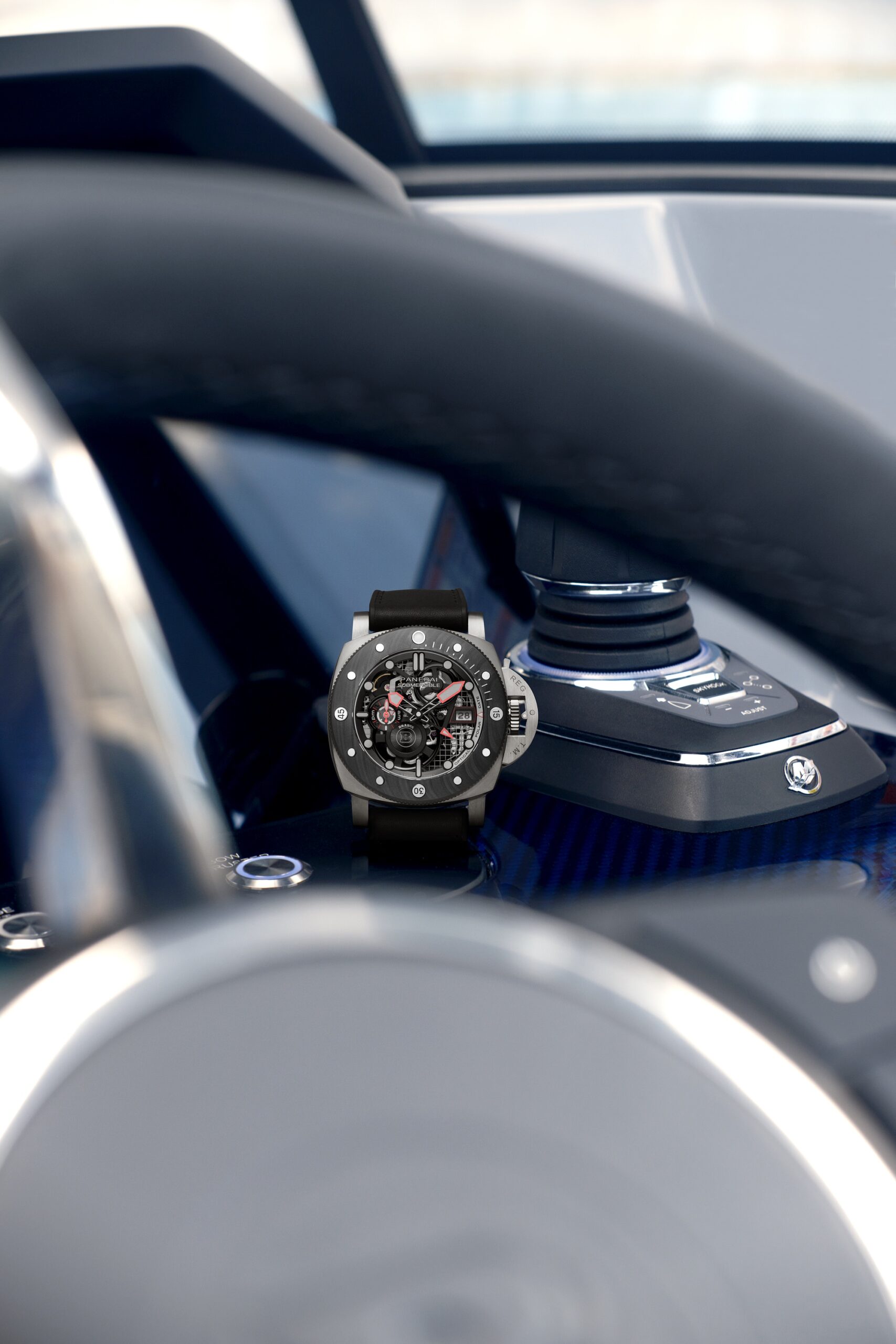 Submersible S BRABUS eTitanio — view 4
