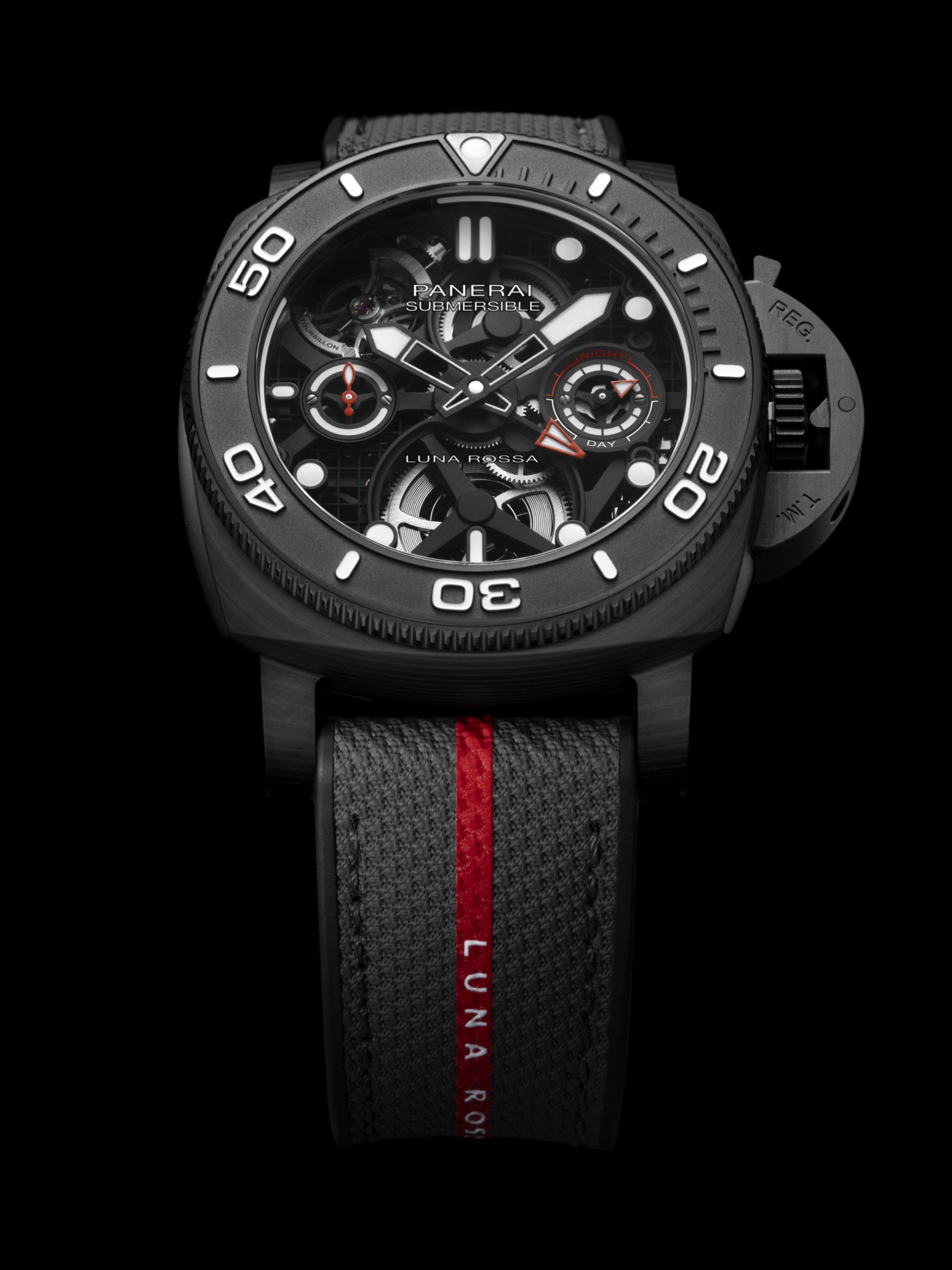 Submersible Tourbillon GMT Luna Rossa Experience Edition — view 2