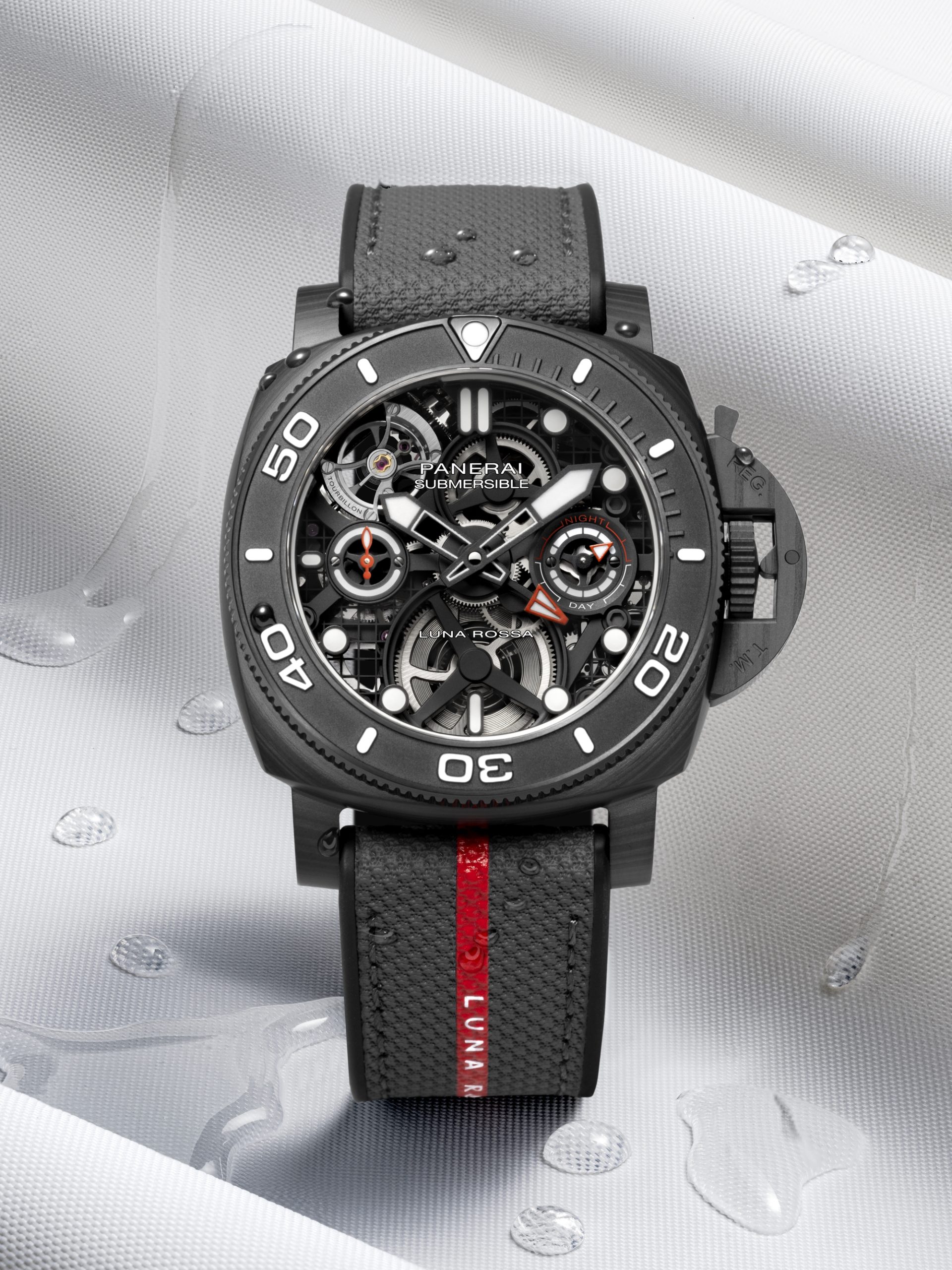 Submersible Tourbillon GMT Luna Rossa Experience Edition — view 6