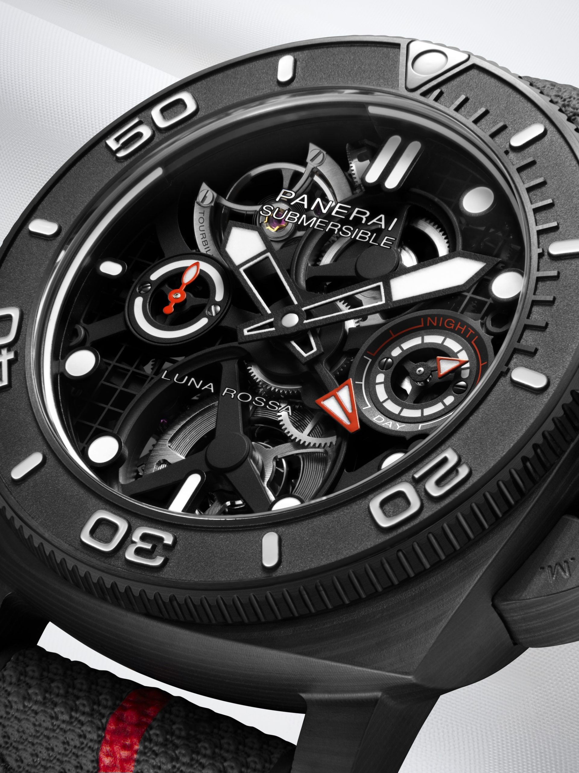 Submersible Tourbillon GMT Luna Rossa Experience Edition — view 7