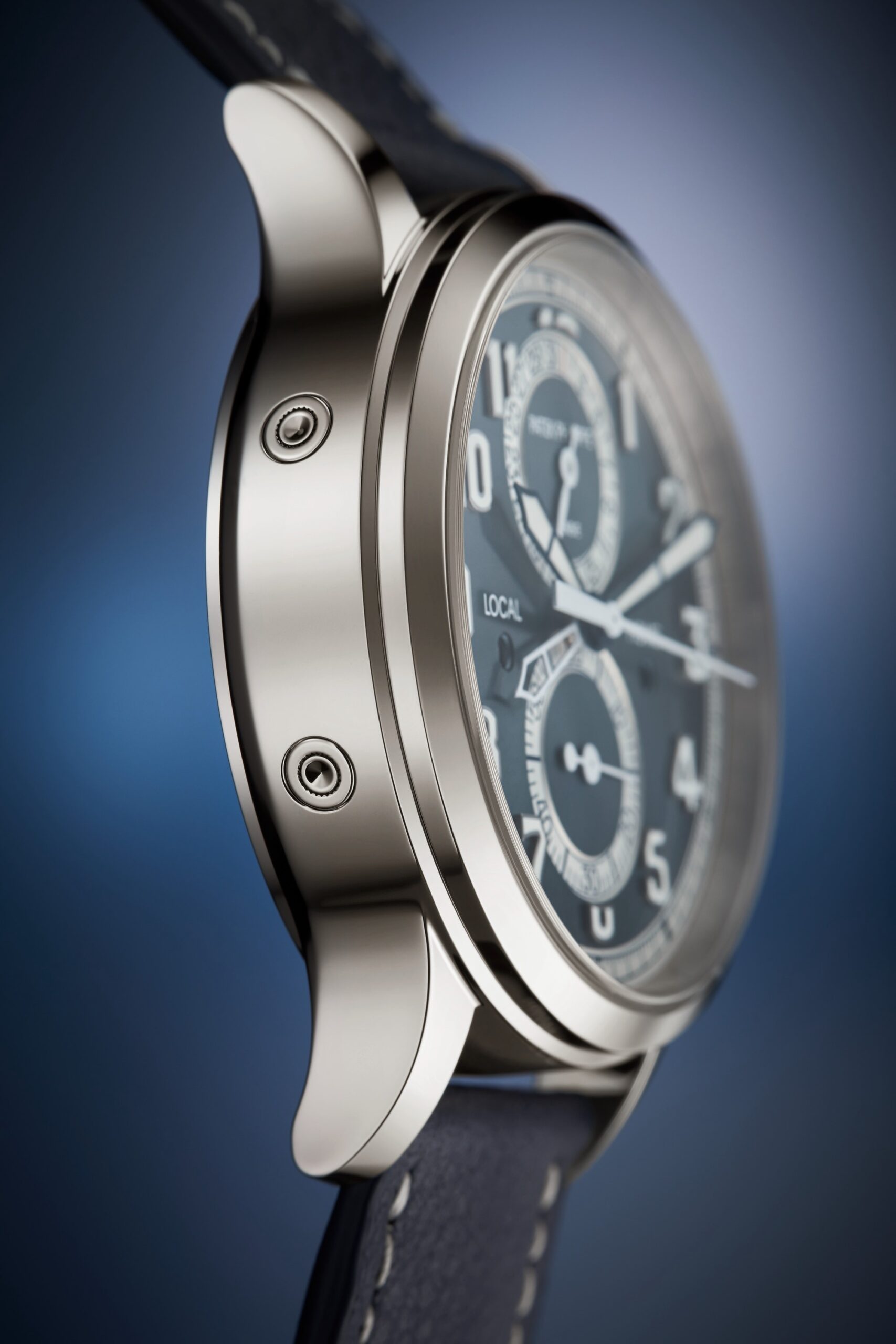 Calatrava Pilot Travel Time Chronograph — view 3