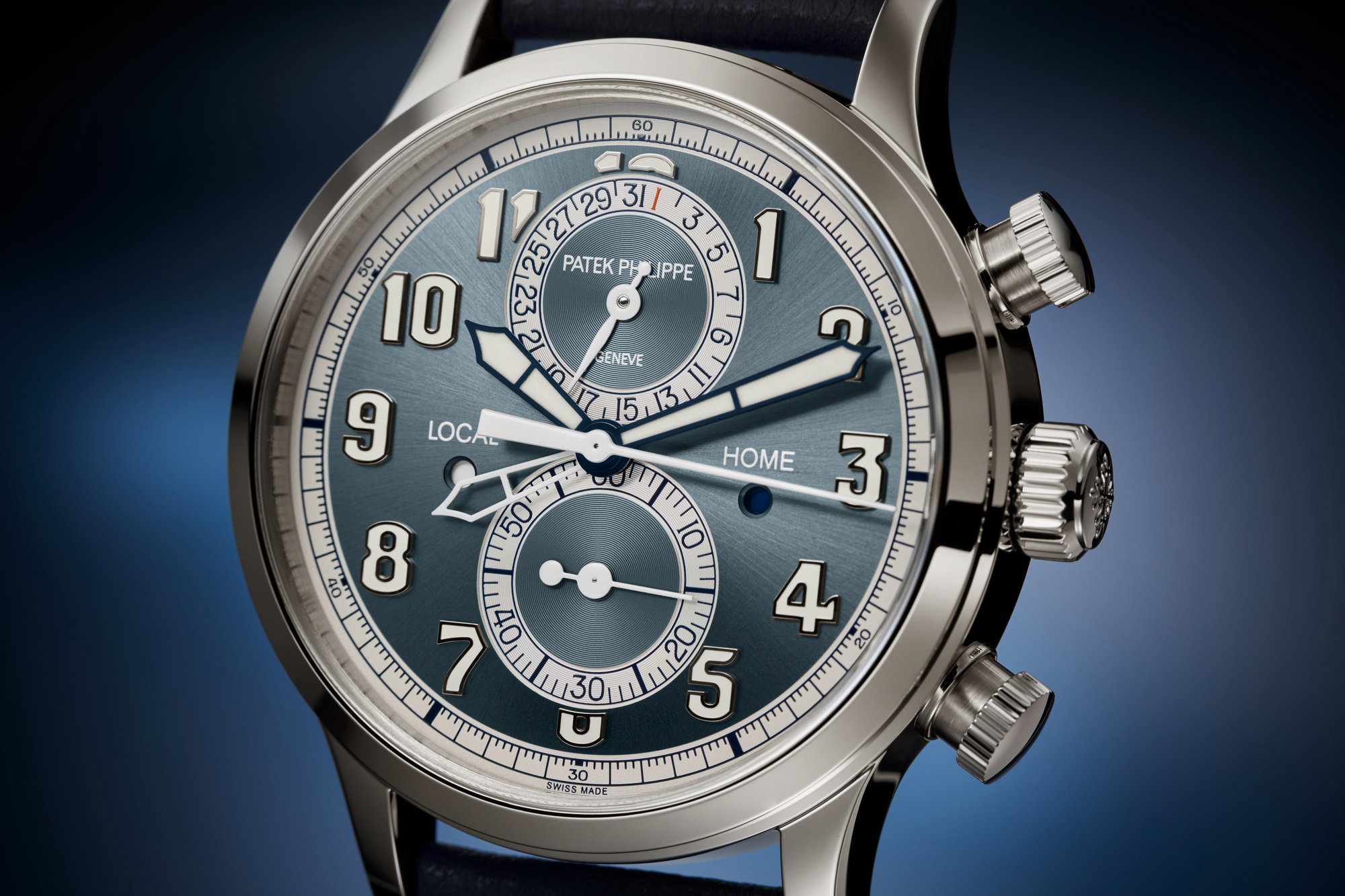 Calatrava Pilot Travel Time Chronograph — view 4
