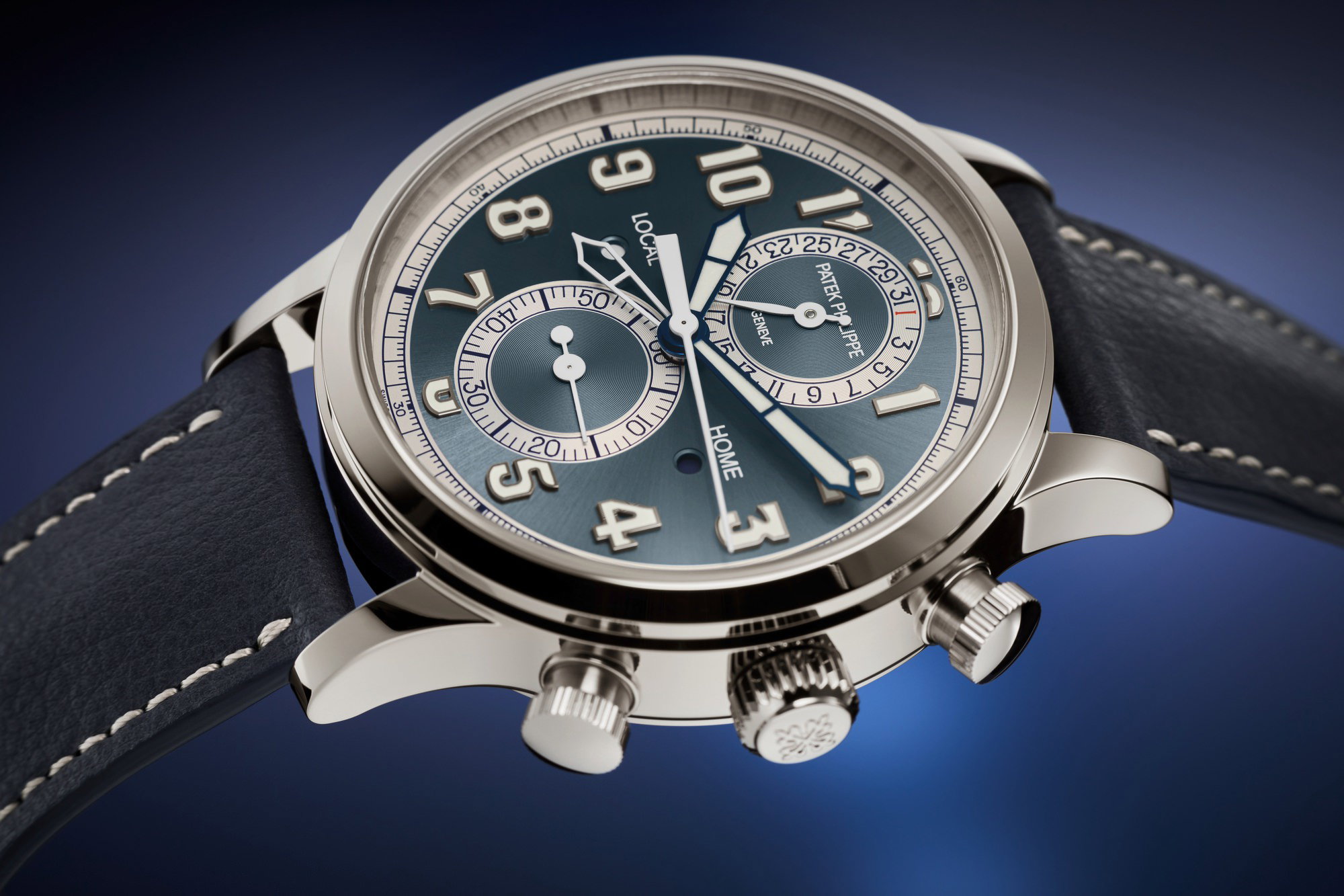 Calatrava Pilot Travel Time Chronograph — view 6
