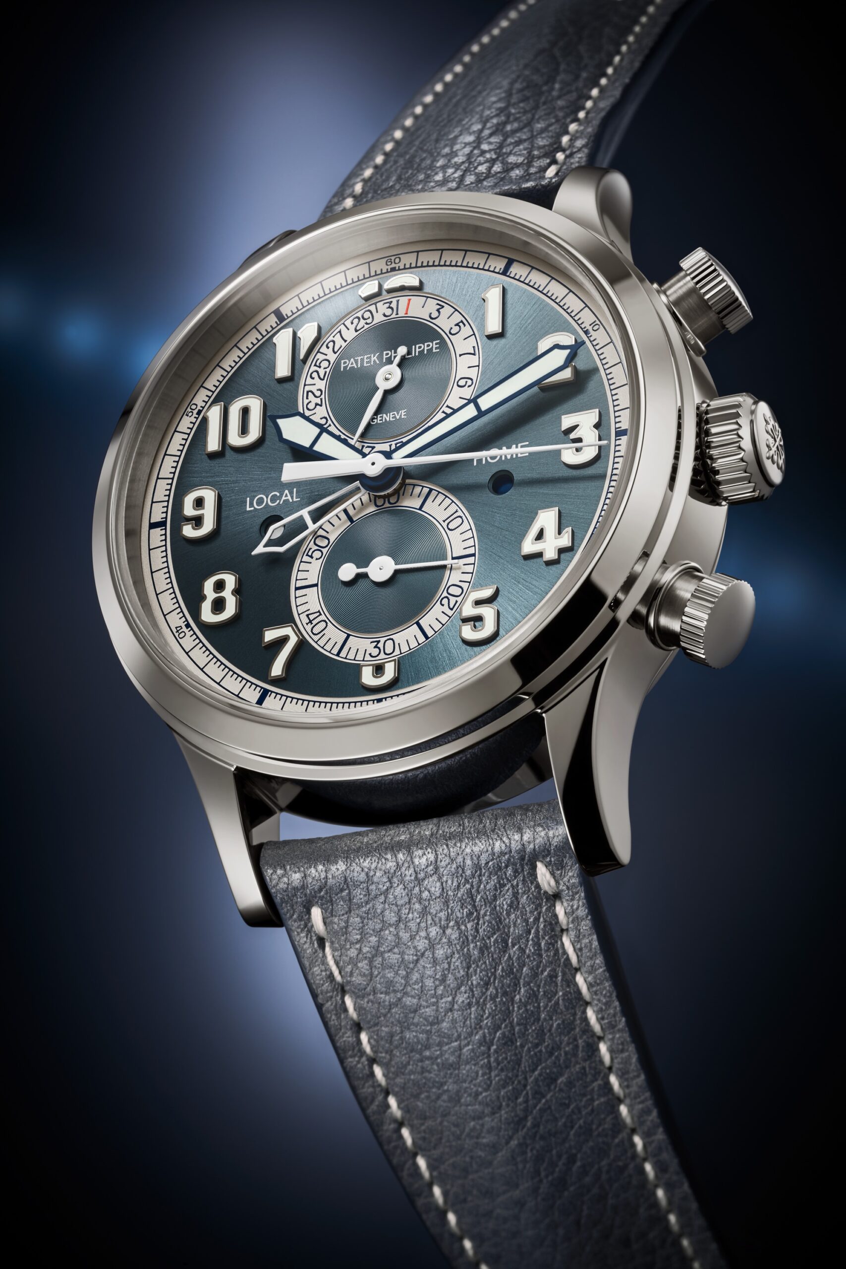 Calatrava Pilot Travel Time Chronograph — view 9