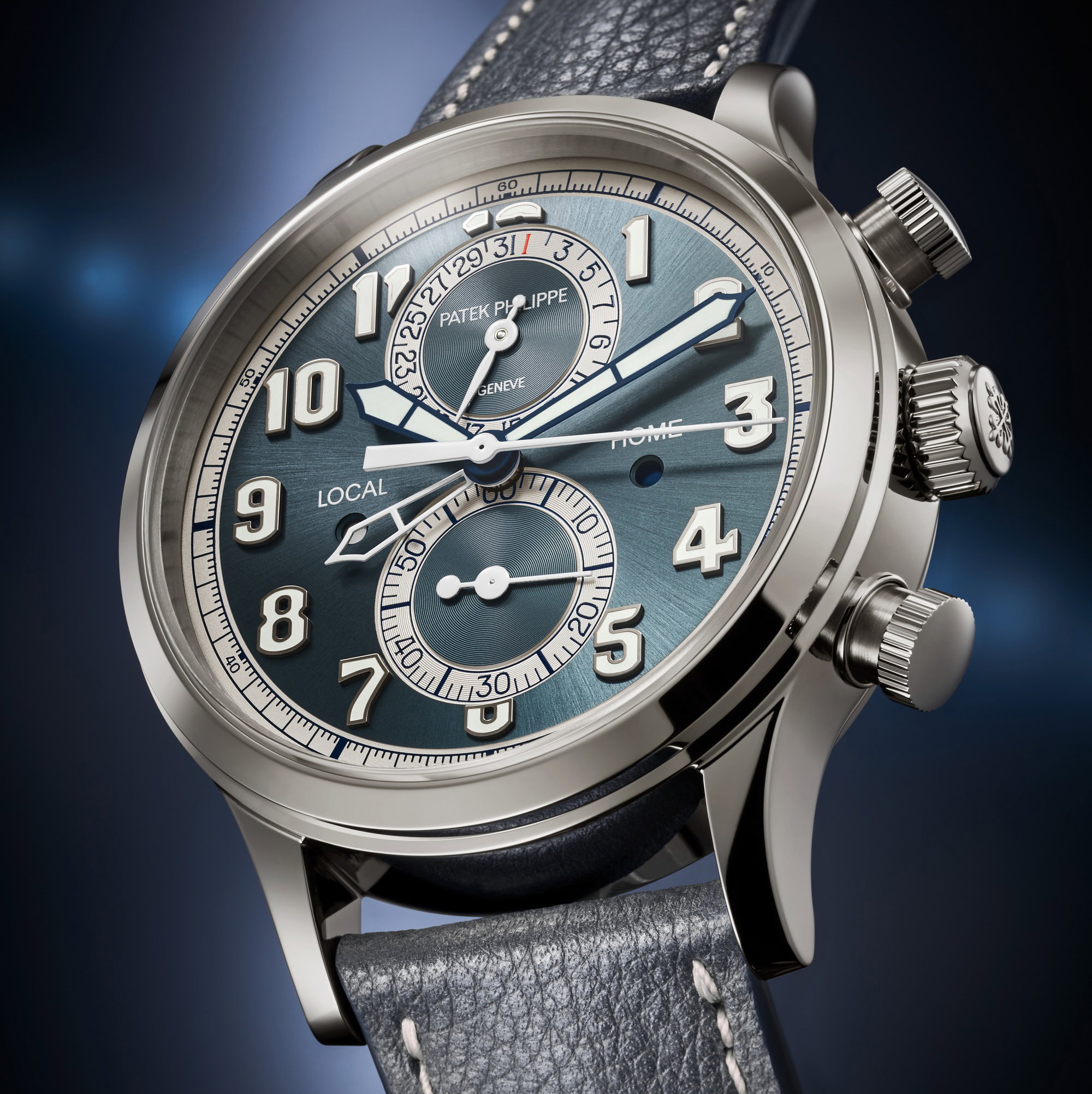 Calatrava Pilot Travel Time Chronograph — view 10