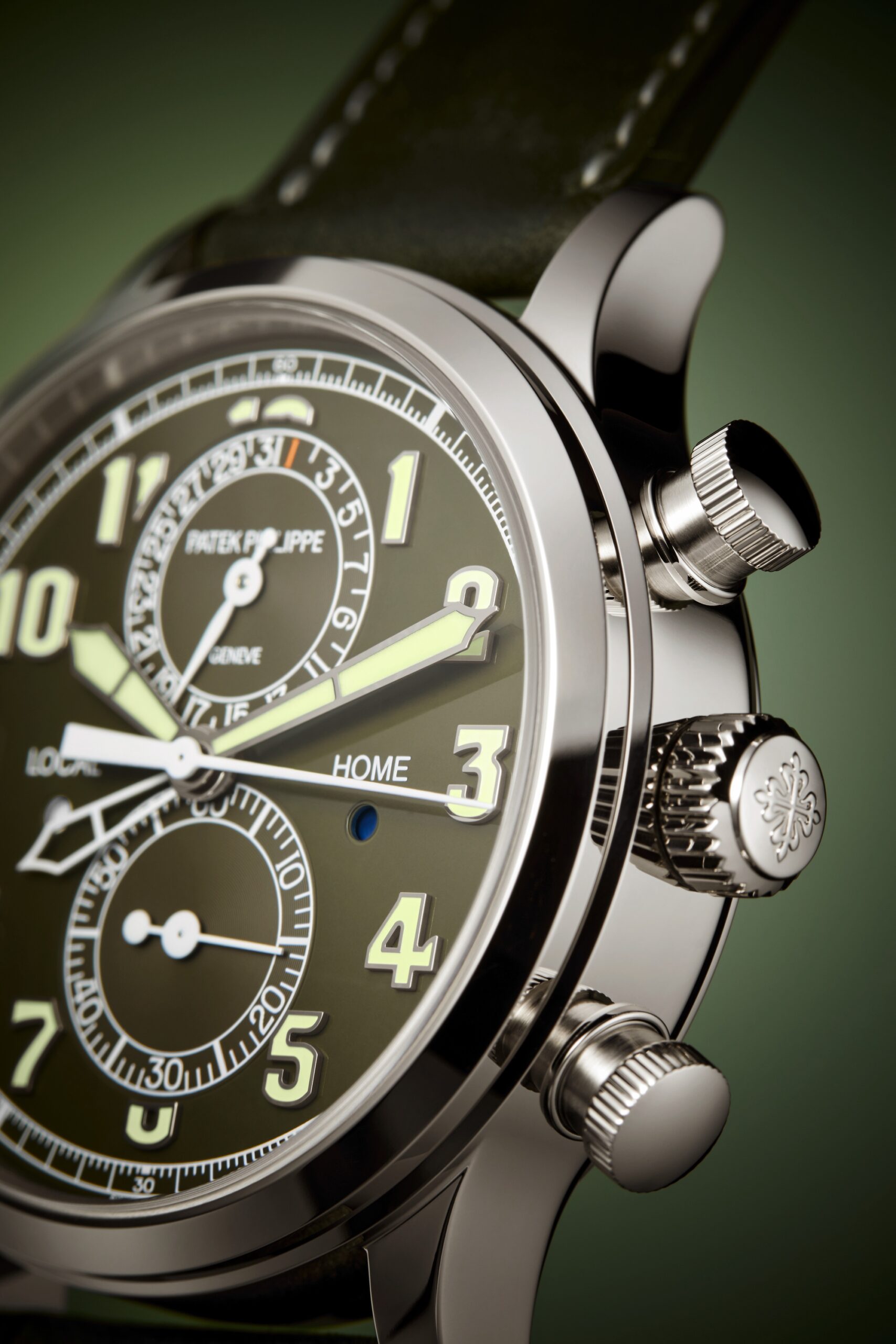 Calatrava Pilot Travel Time Chronograph — view 9