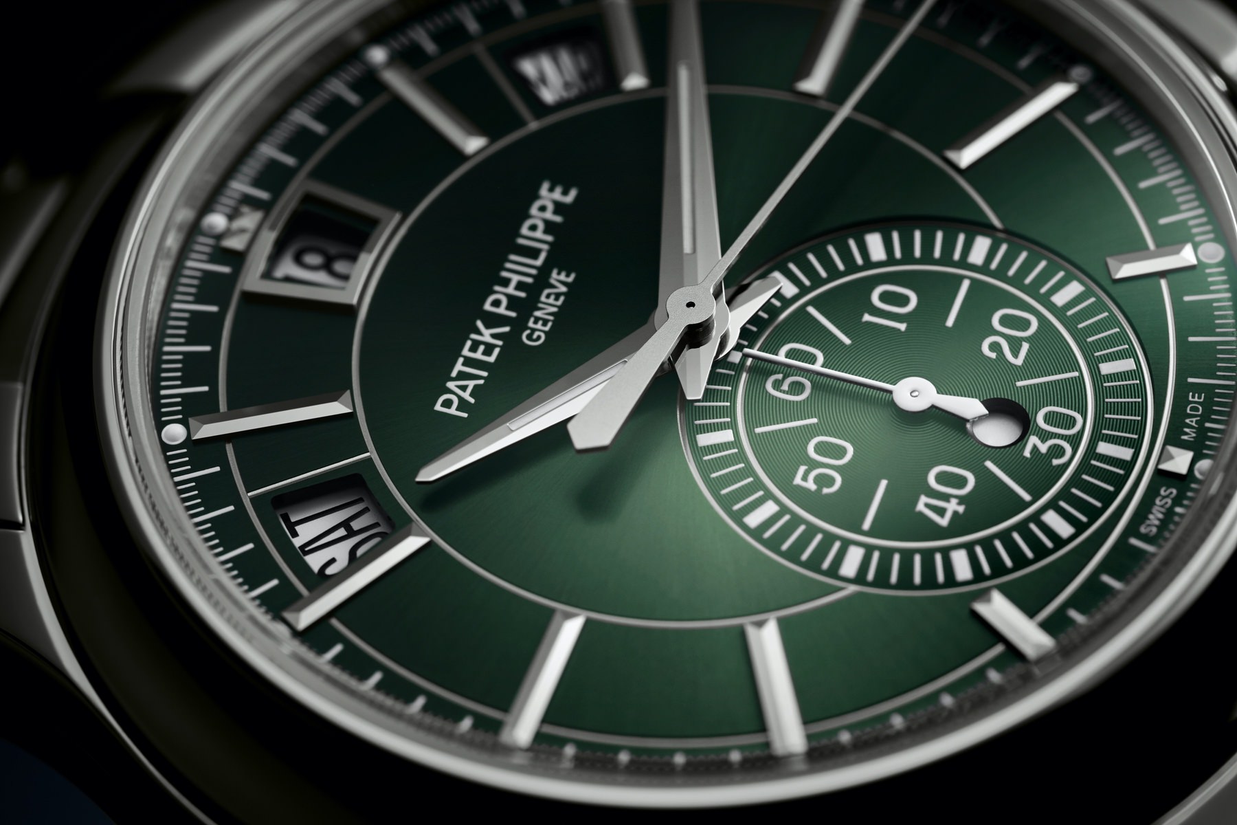 Complications Flyback Chronograph, Annual Calendar — view 3