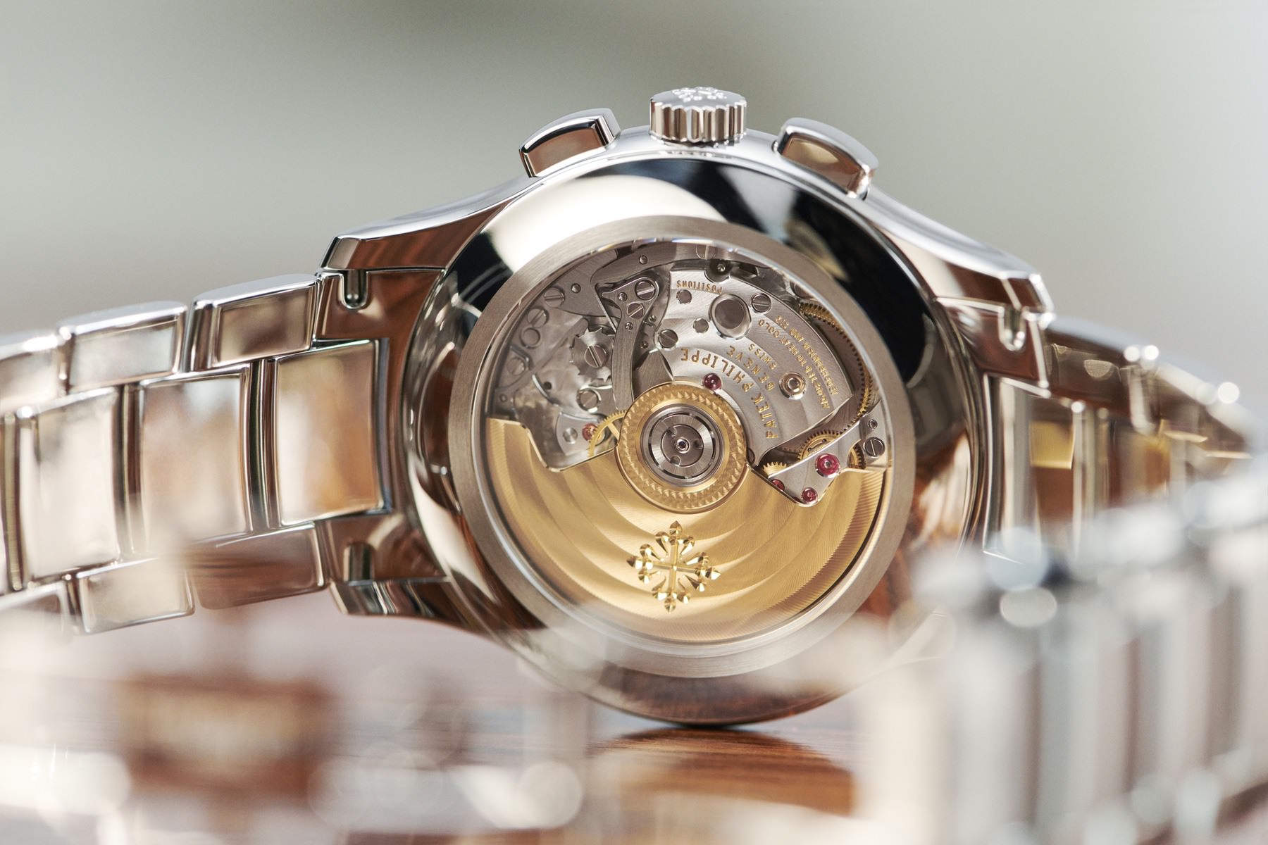 Complications Flyback Chronograph, Annual Calendar — view 4