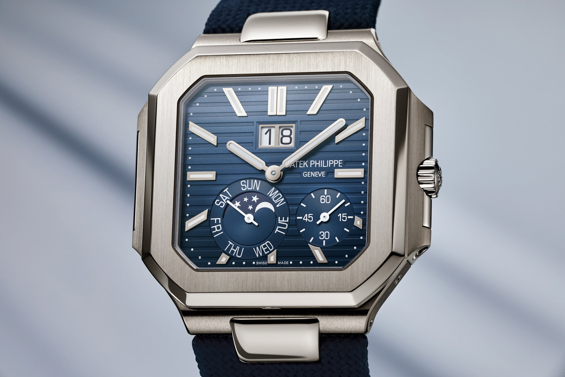 Cubitus Grand Date Day Moon Phases — view 11