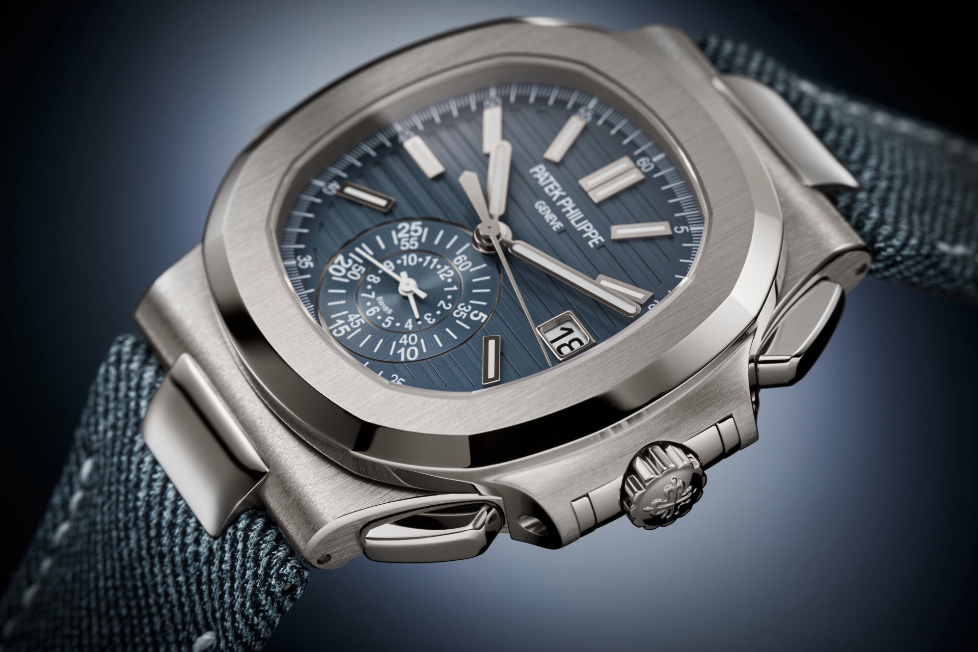 Nautilus Flyback Chronograph — view 4
