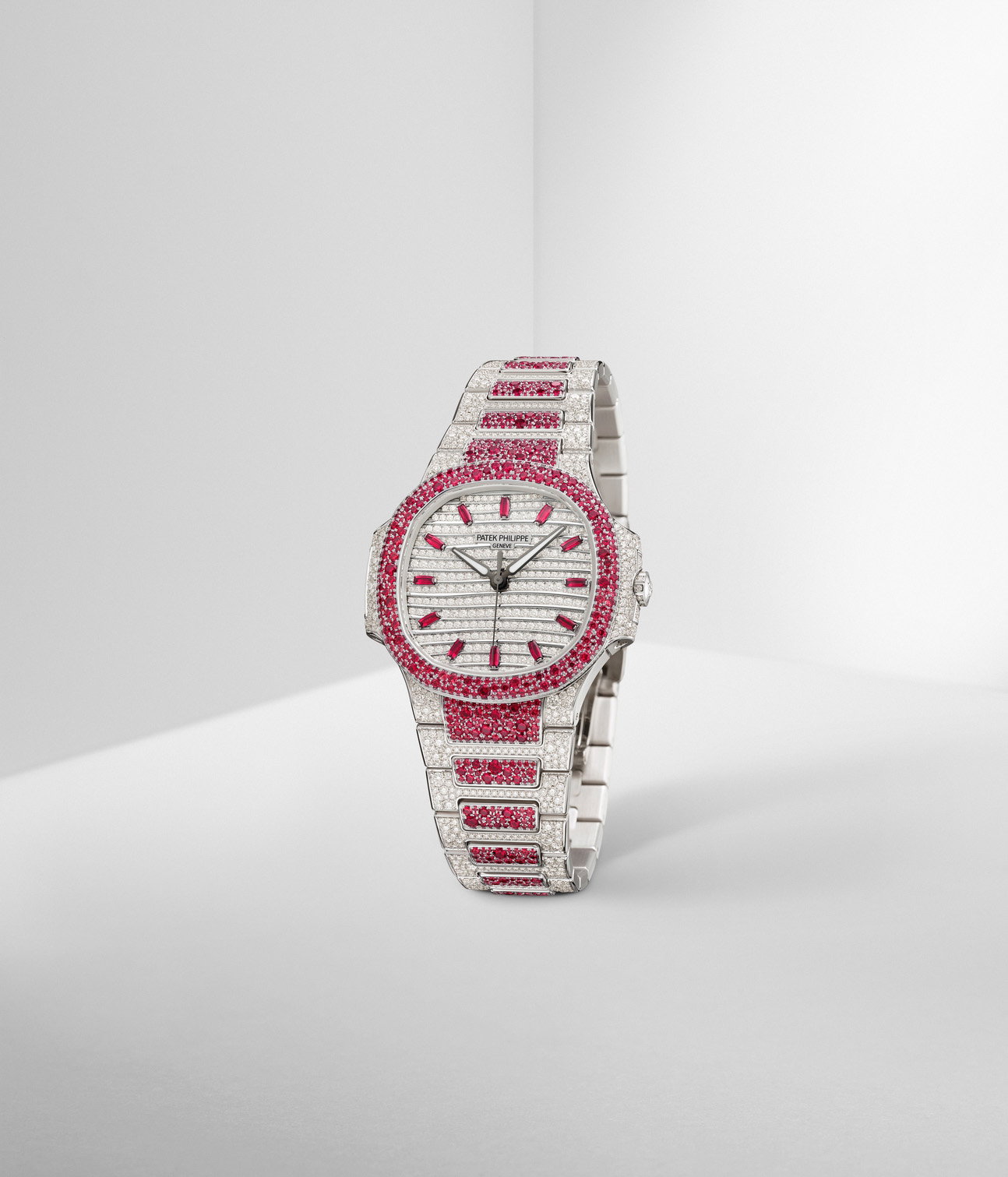 Nautilus Haute Joaillerie — view 2