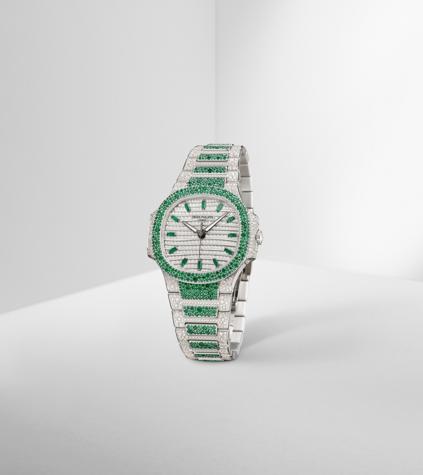 Nautilus Haute Joaillerie — view 2