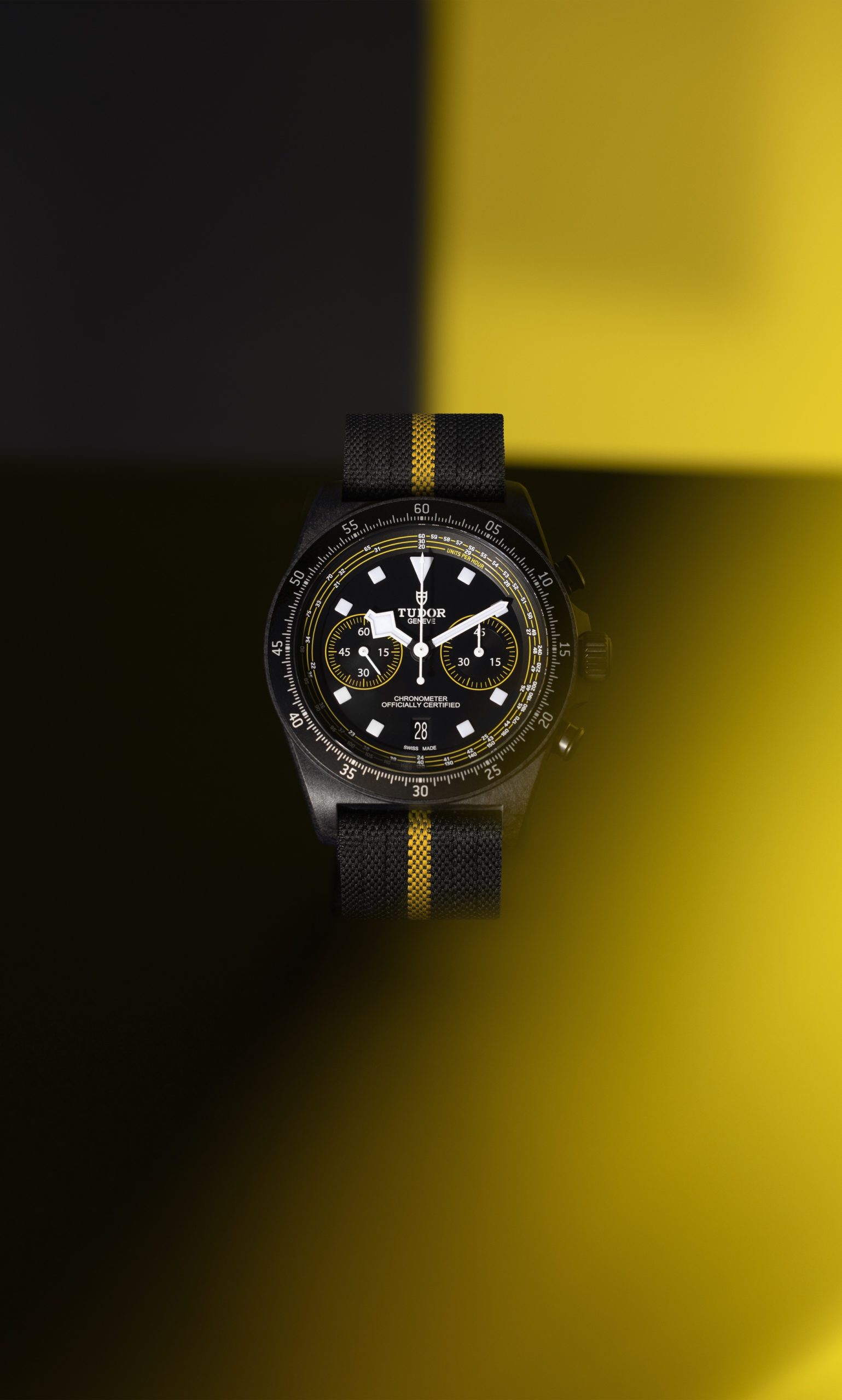 Pelagos FXD Chrono „Yellow“ — view 3
