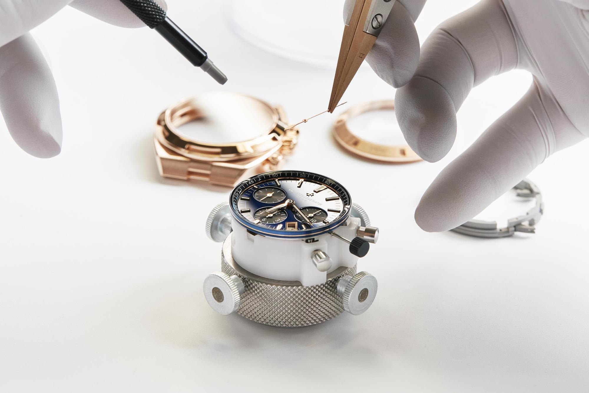 Overseas Chronograph — view 12