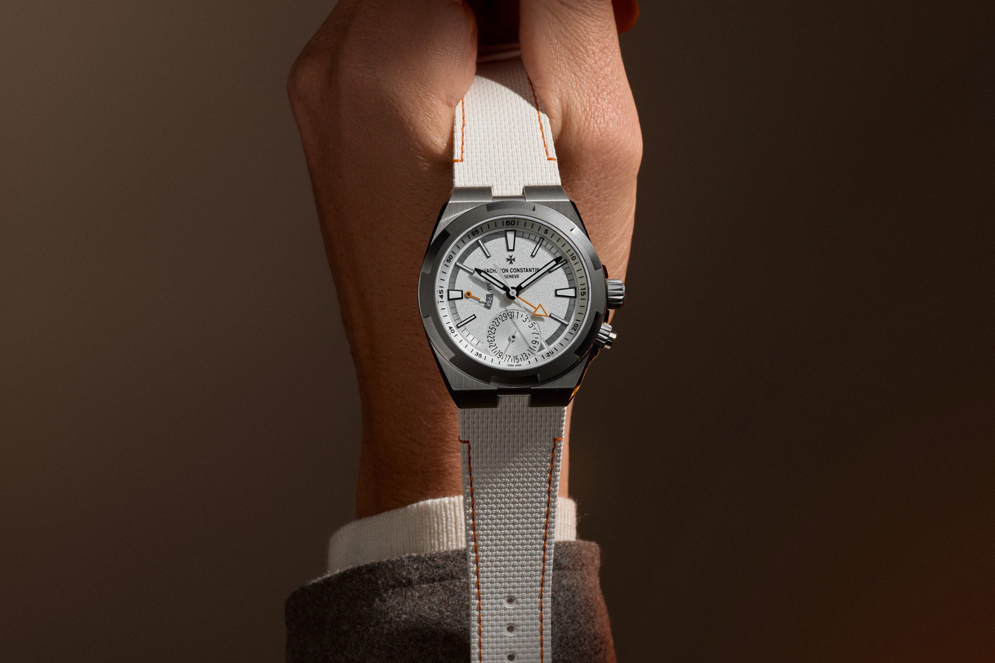Overseas Dual Time Points Cardinaux North — view 6