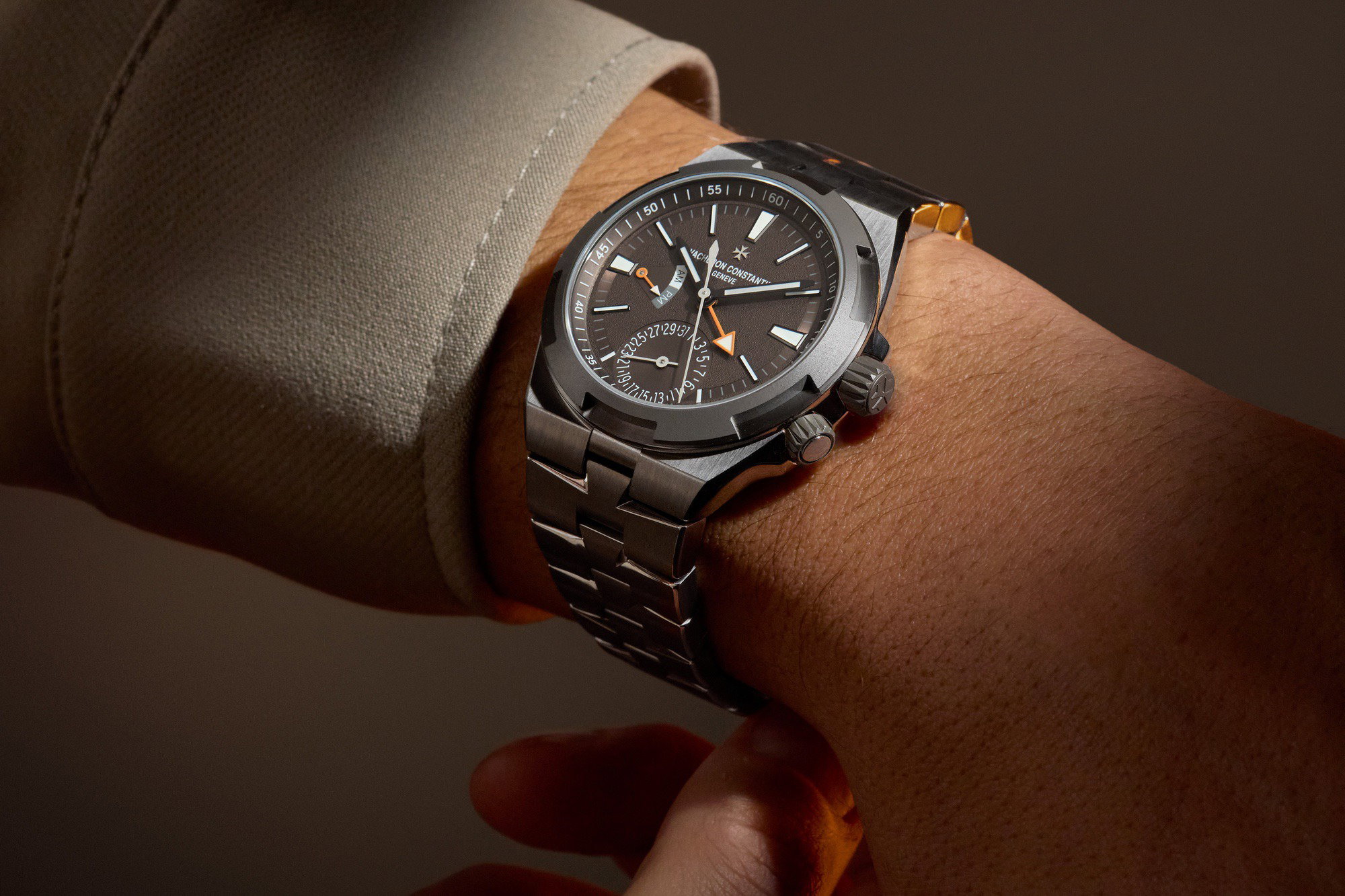 Overseas Dual Time Points Cardinaux South — view 6