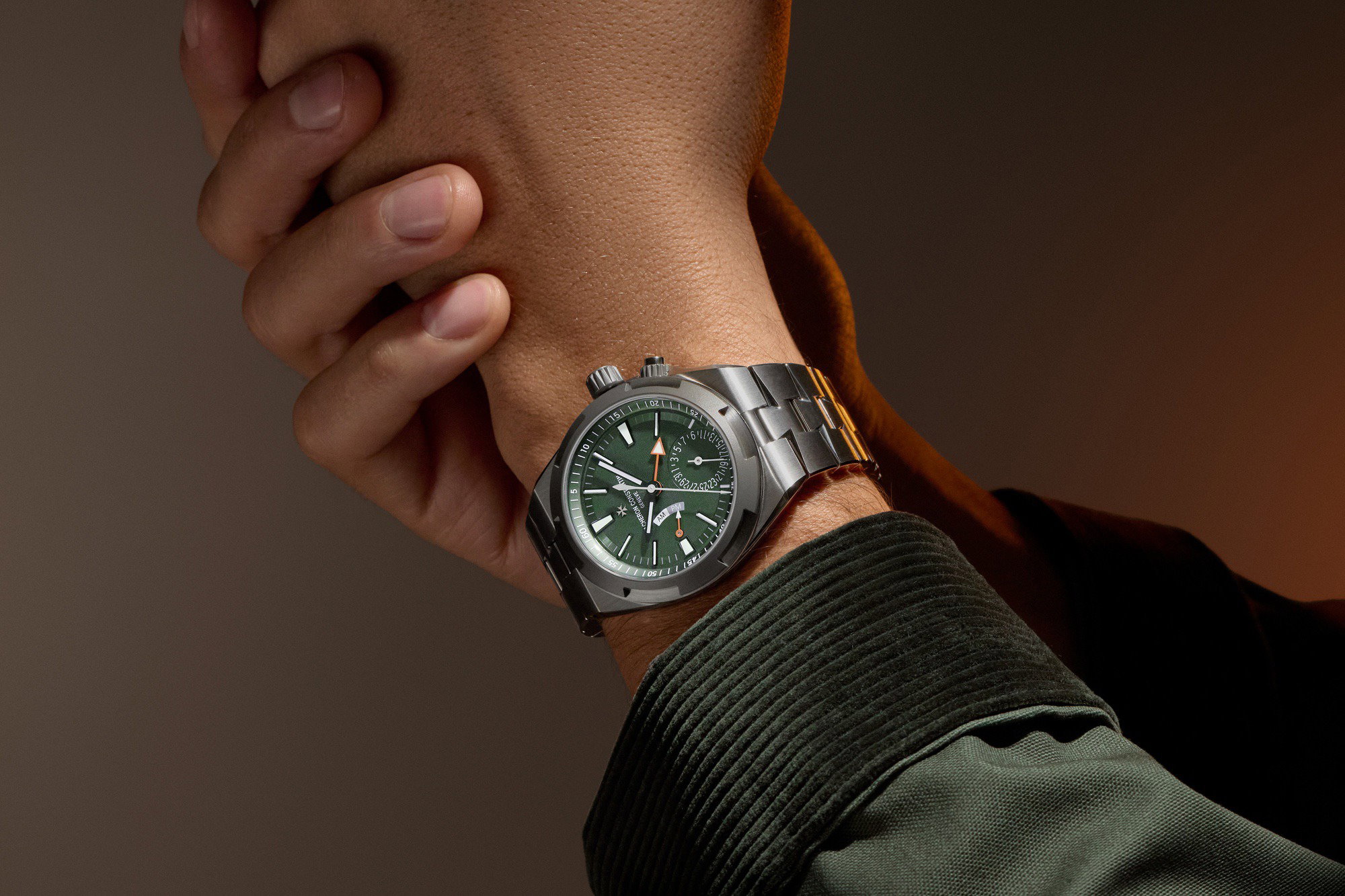 Overseas Dual Time Points Cardinaux West — view 6