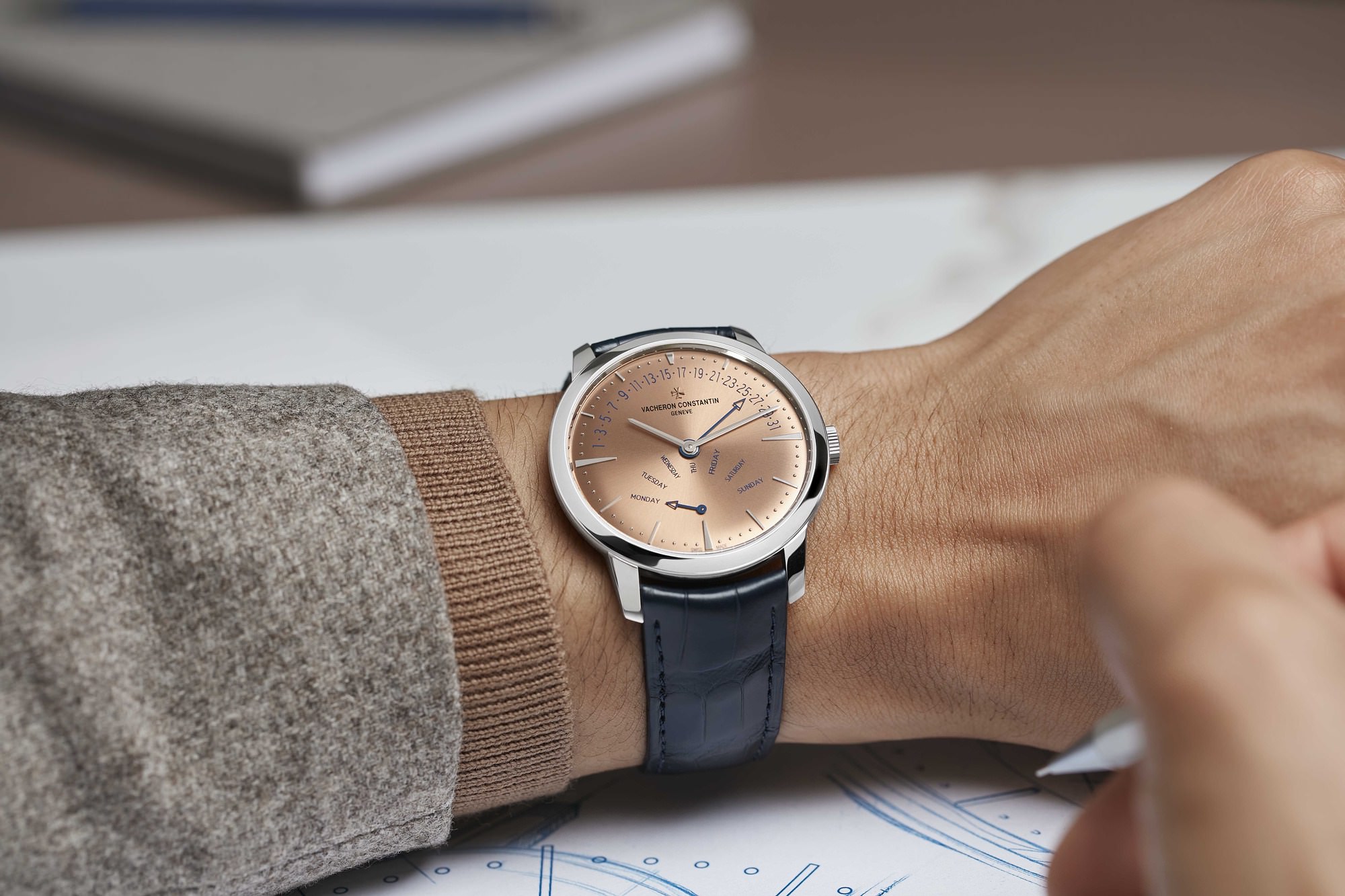 Patrimony Retrograde Day-Date — view 8