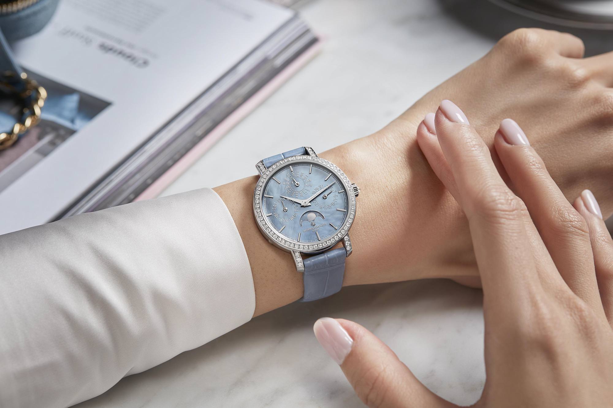 Traditionnelle Perpetual Calendar Ultra-Thin — view 3