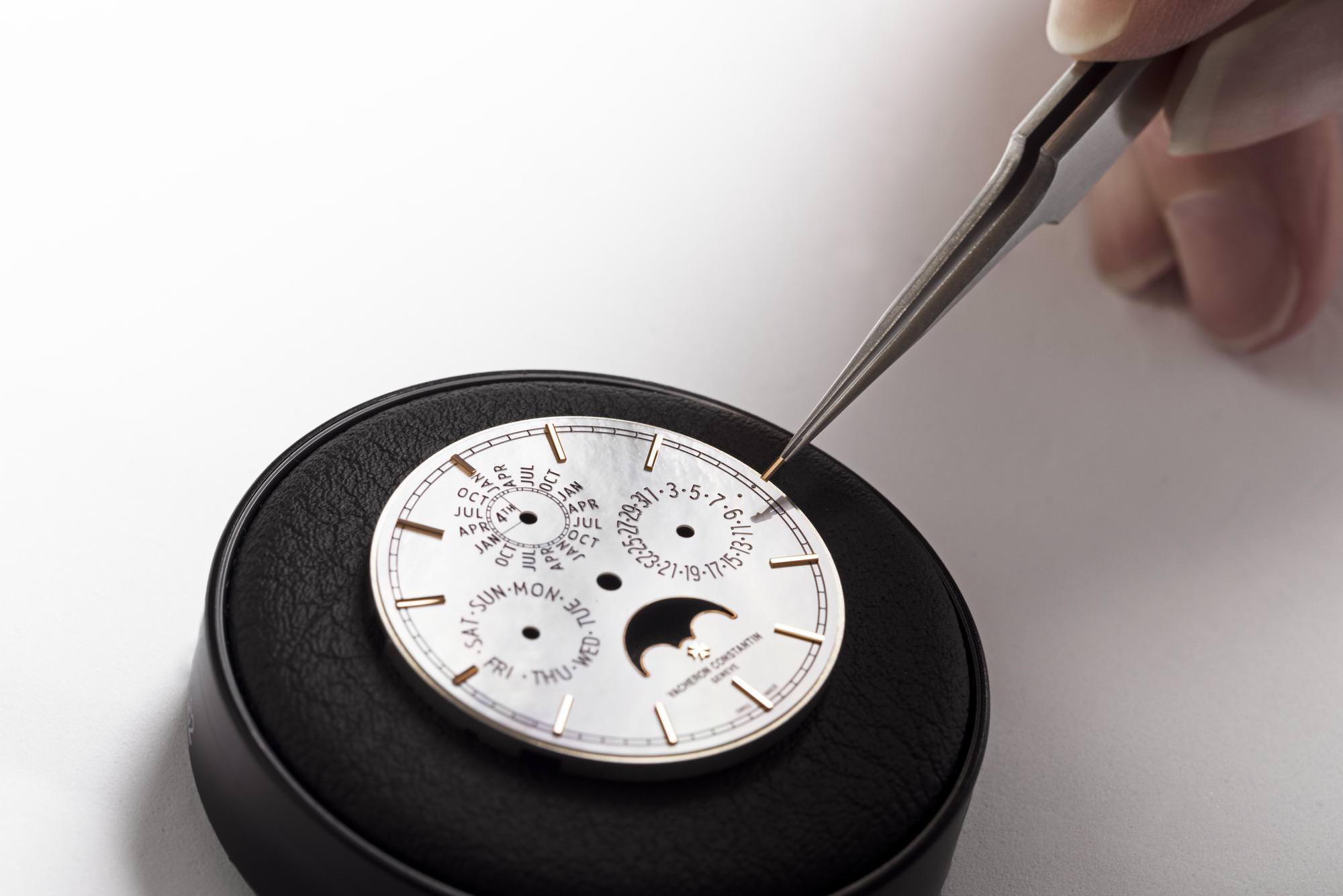 Traditionnelle Perpetual Calendar Ultra-Thin — view 2