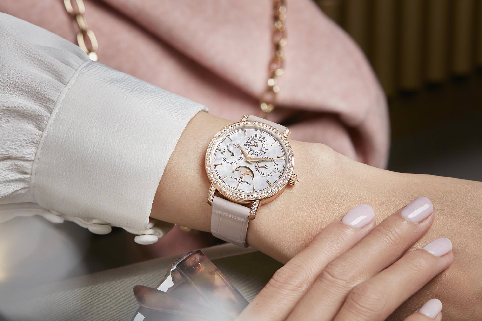 Traditionnelle Perpetual Calendar Ultra-Thin — view 4