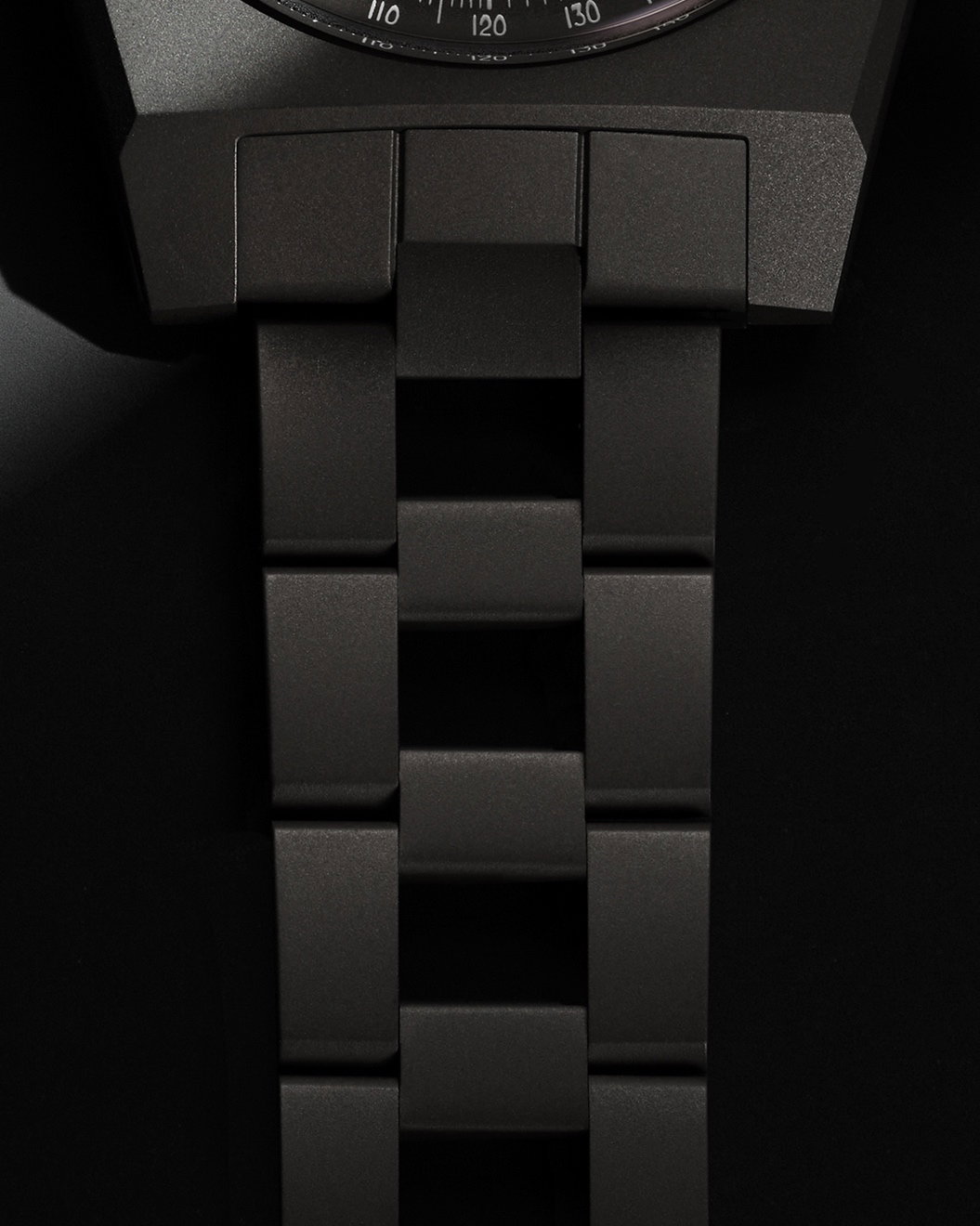 Chronomaster Revival Safari — view 3